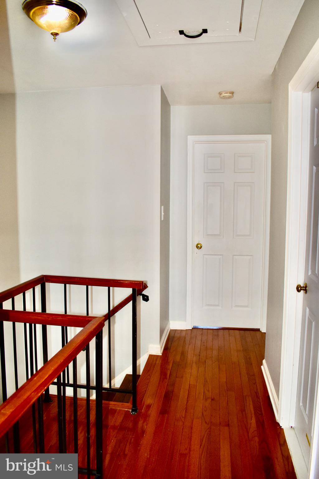 SARATOGA TOWNHOUSES - Residential