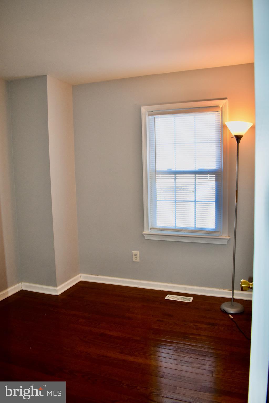 SARATOGA TOWNHOUSES - Residential