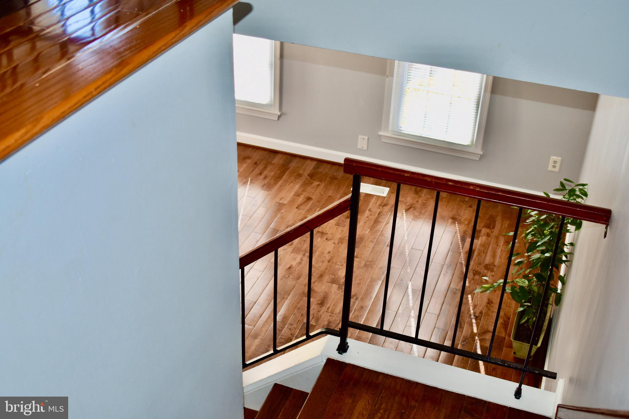 SARATOGA TOWNHOUSES - Residential