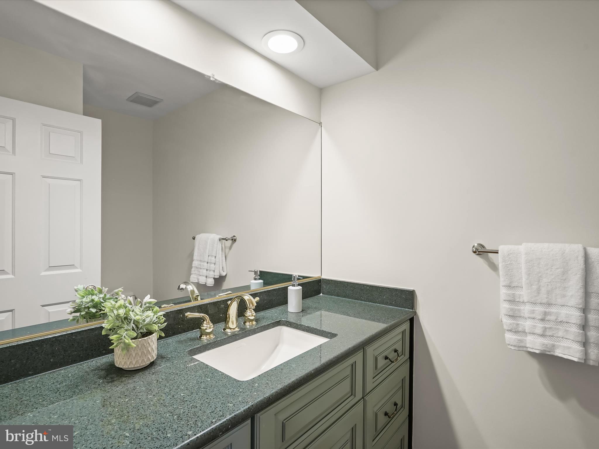 FRANKLIN FARM - Residential