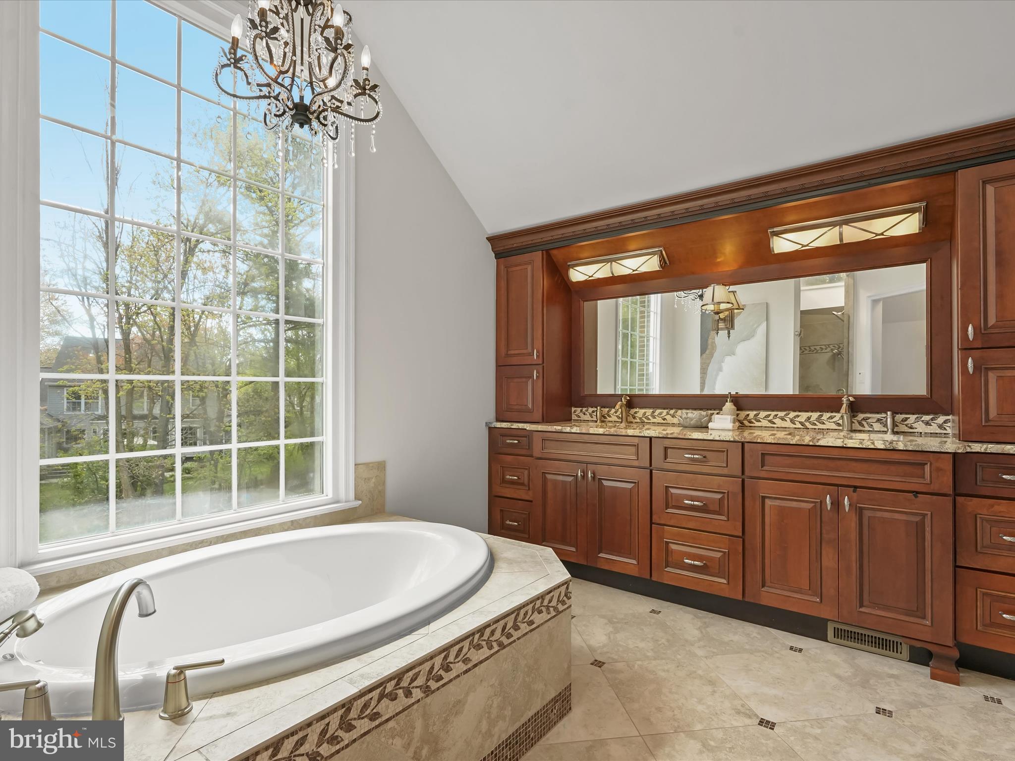 FRANKLIN FARM - Residential