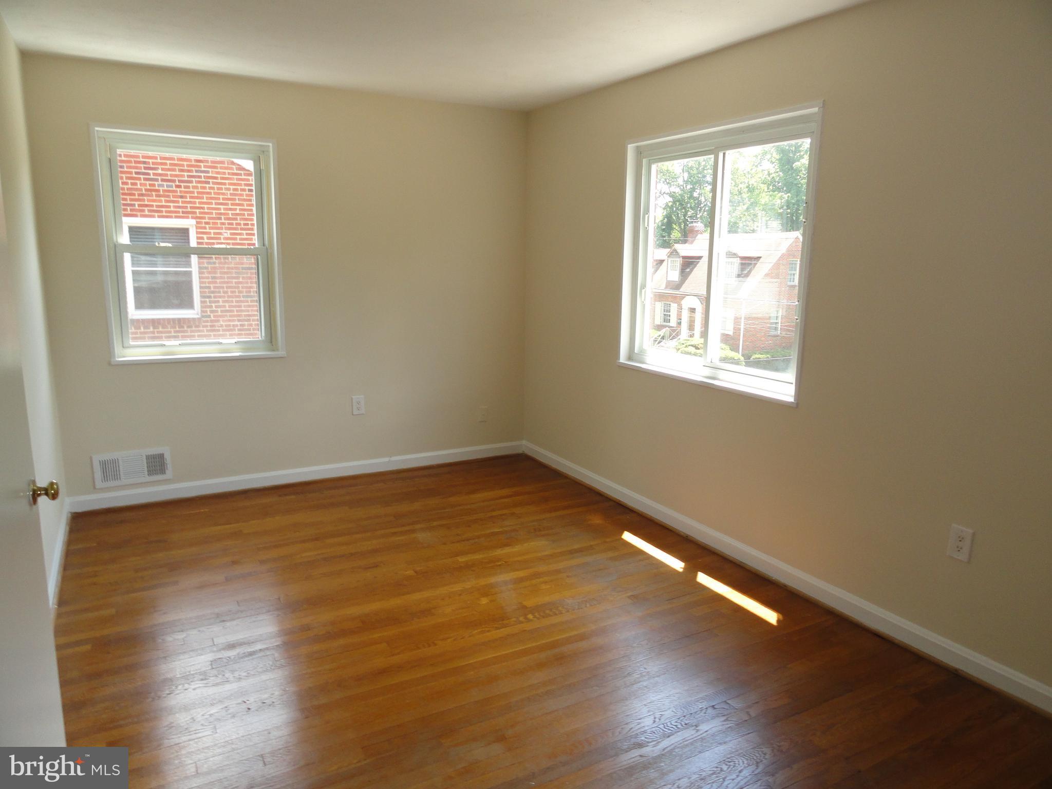 ROSEMONT - Residential Lease