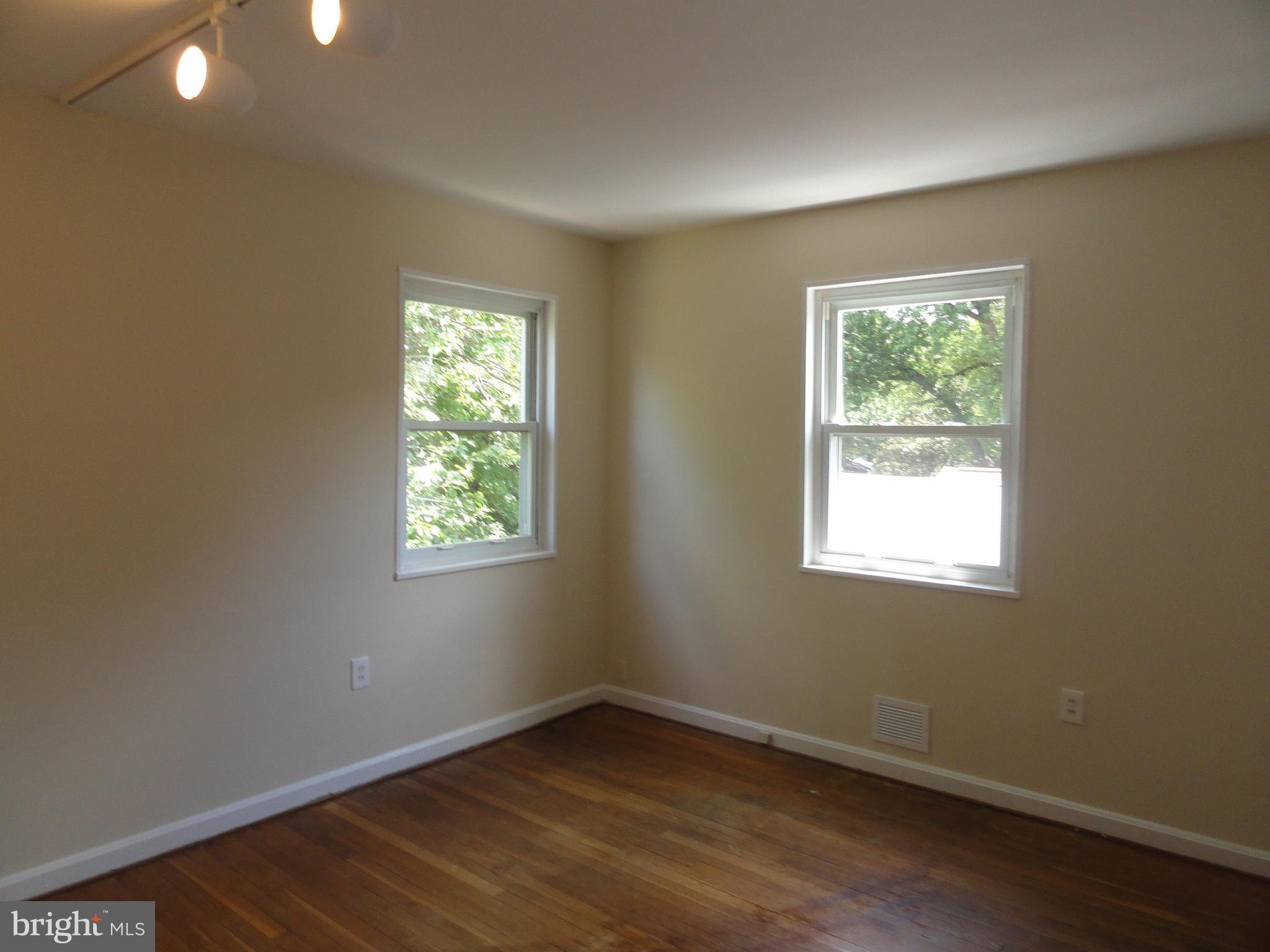 ROSEMONT - Residential Lease