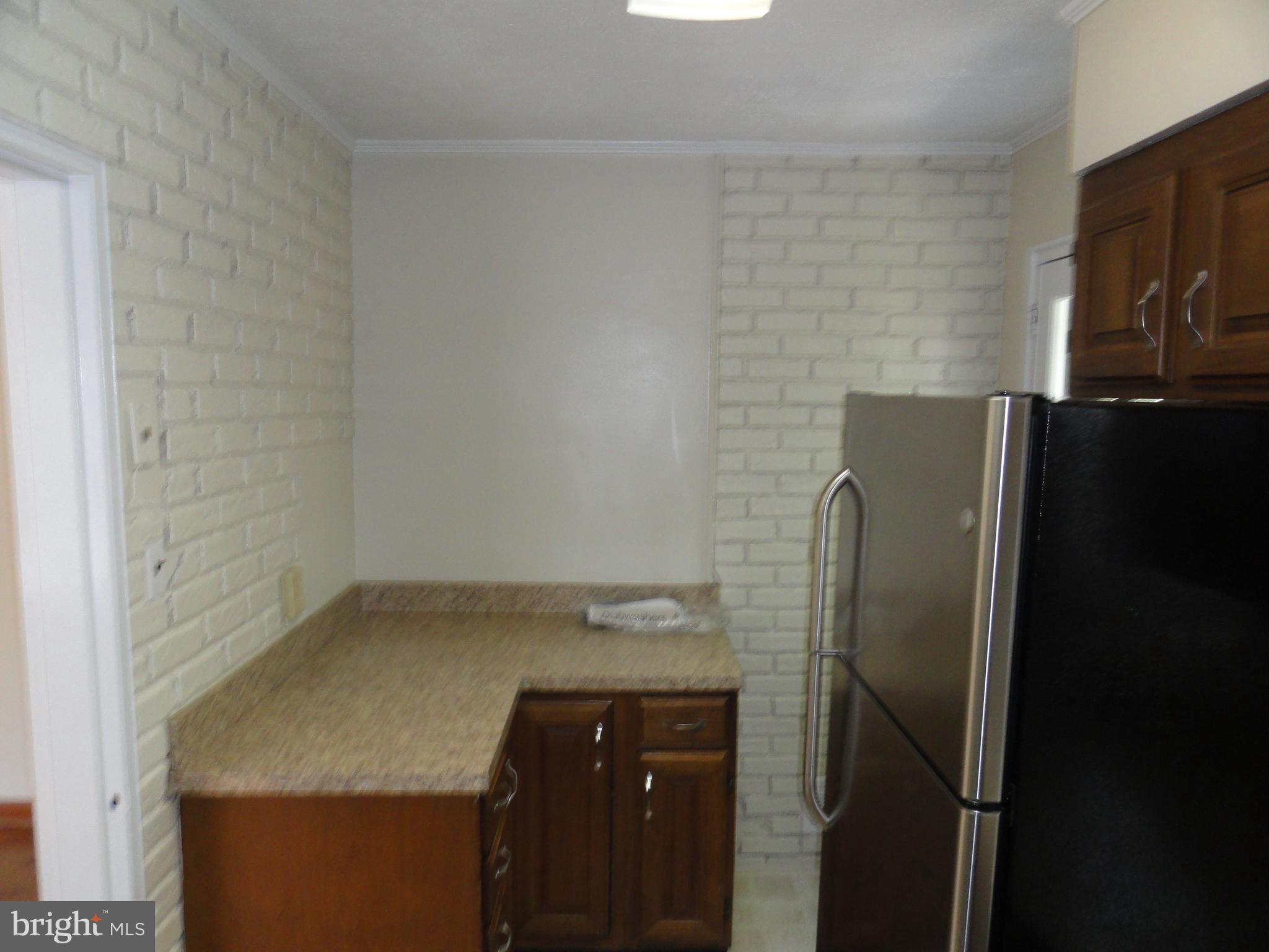 ROSEMONT - Residential Lease