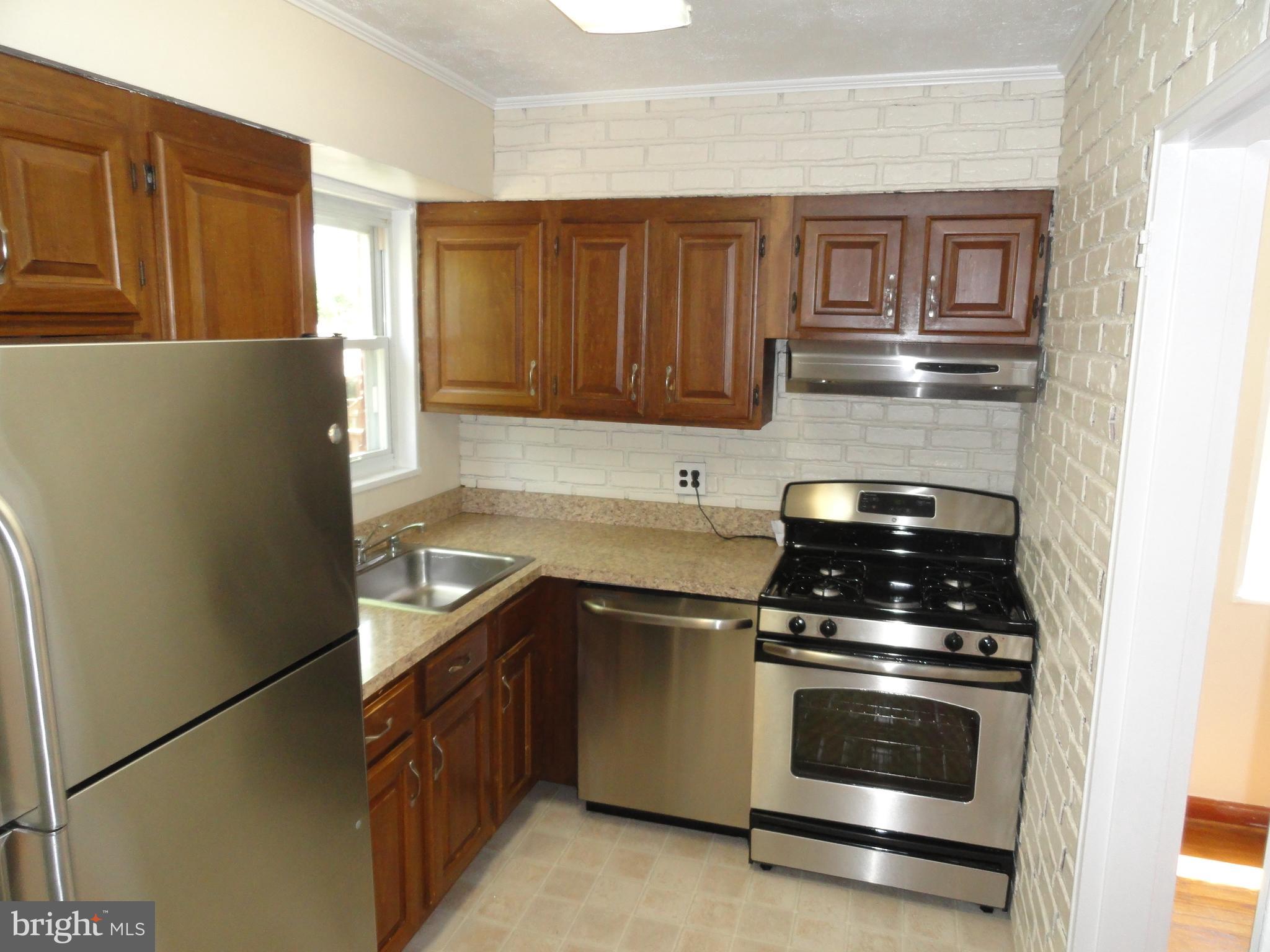 ROSEMONT - Residential Lease