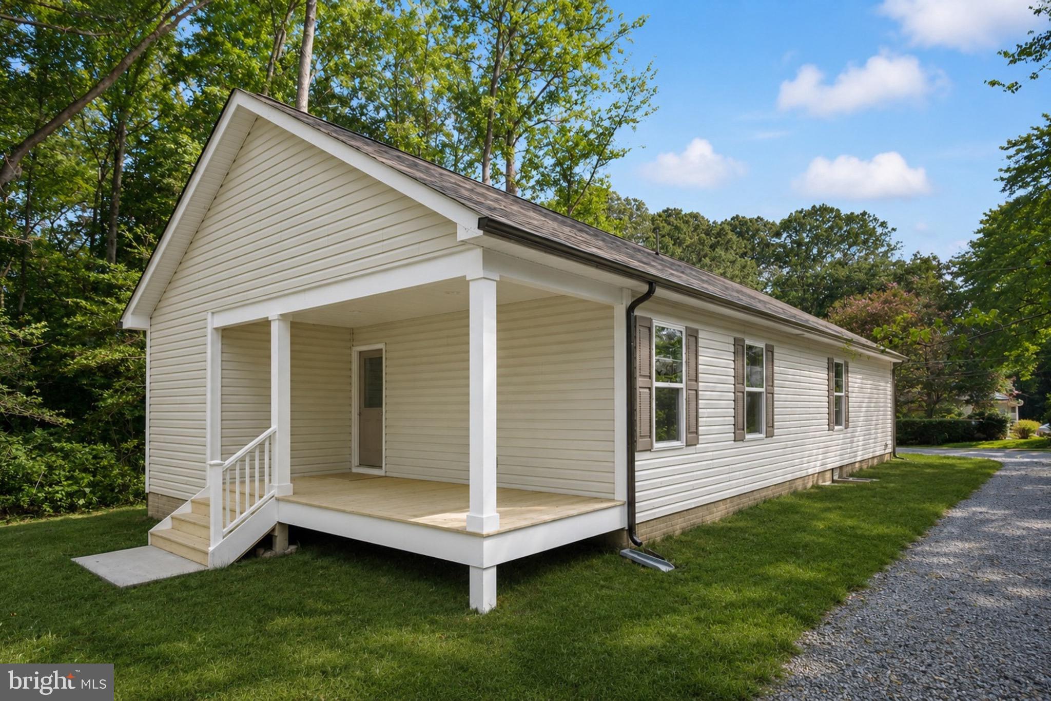 803 ALBROUGH BLVD