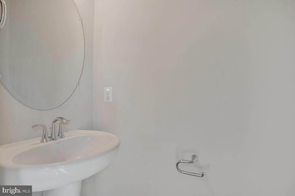 WATERSHED - Residential Lease