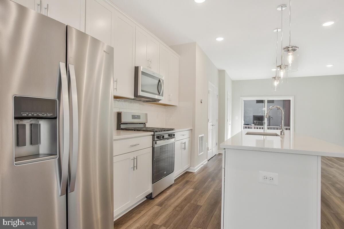 WATERSHED - Residential Lease