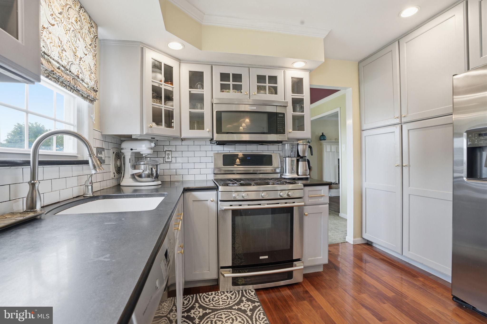 LEXINGTON PARK - Residential