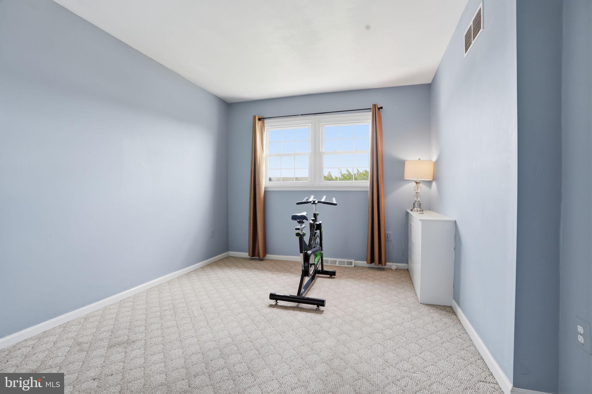 LEXINGTON PARK - Residential