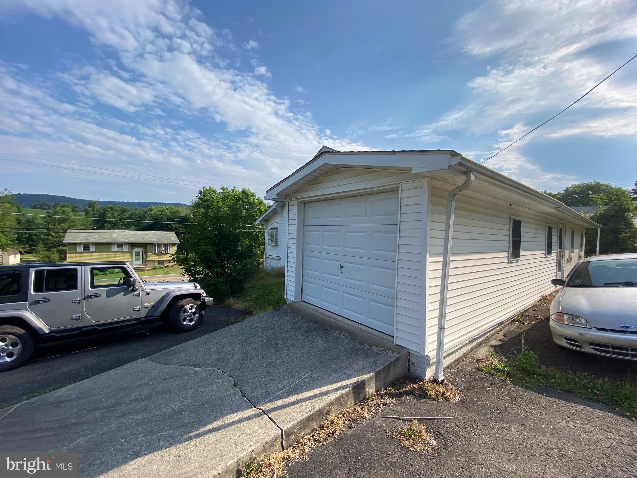 PINE GROVE - Residential