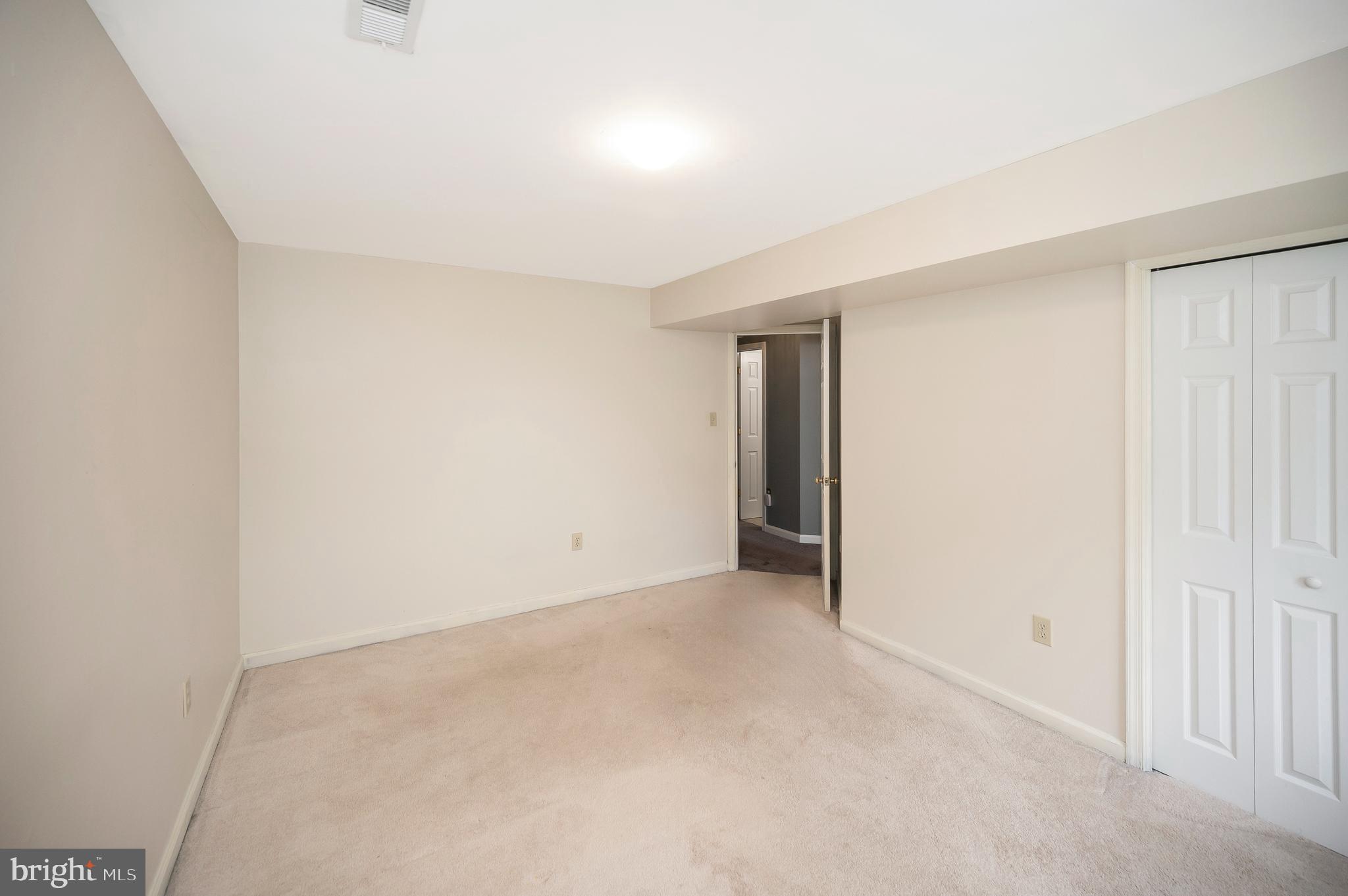 LEE'S HILL - Residential