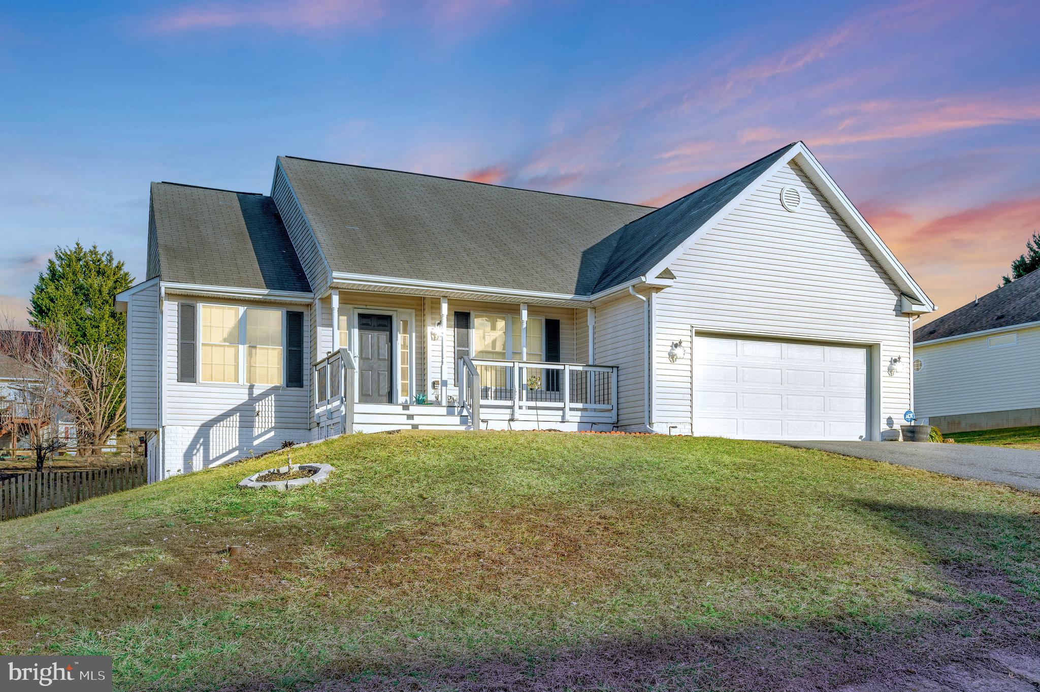 LEE'S HILL - Residential