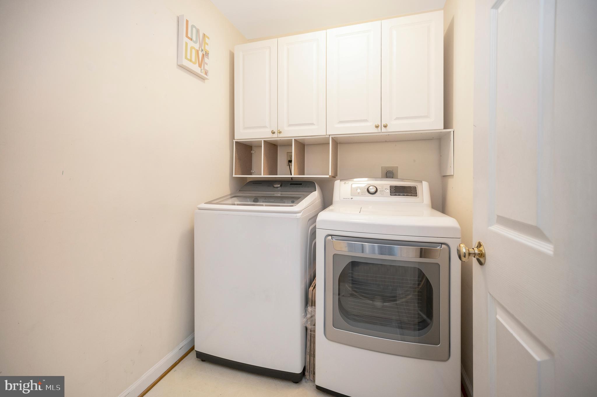 LEE'S HILL - Residential