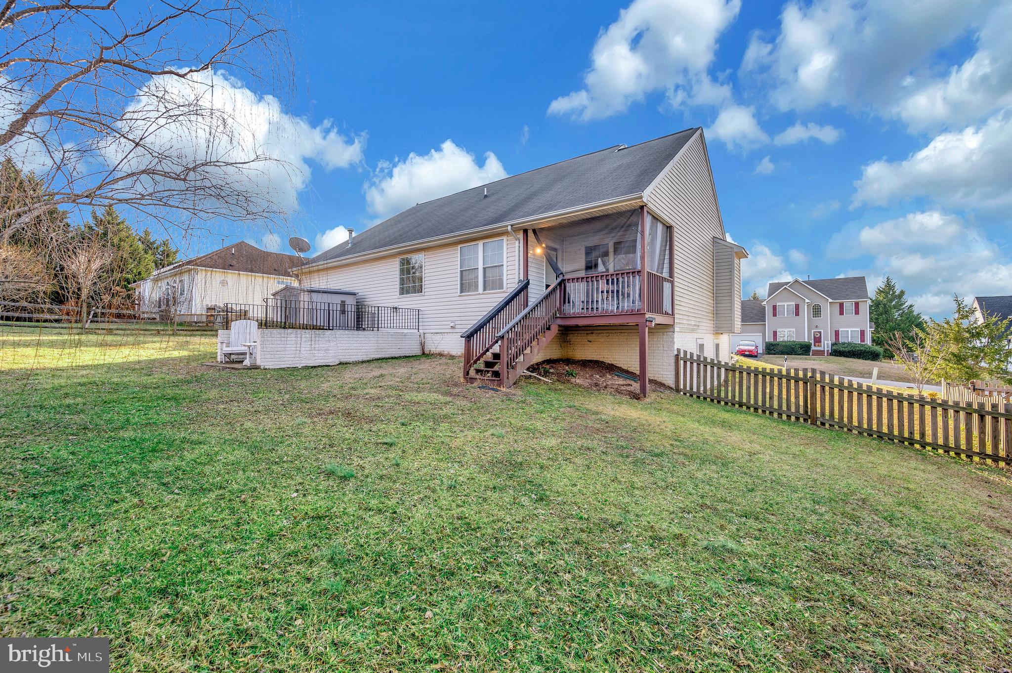 LEE'S HILL - Residential