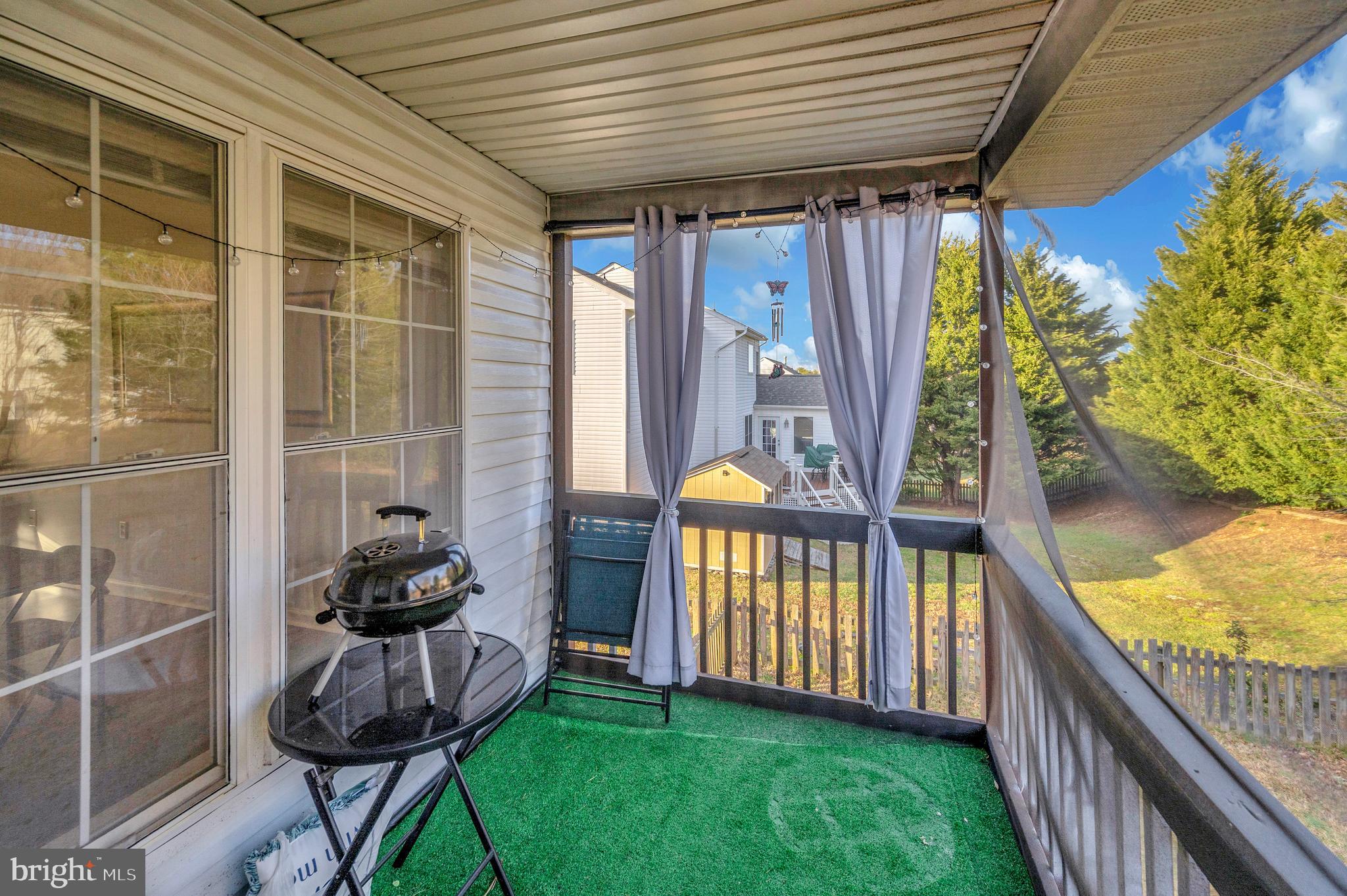 LEE'S HILL - Residential