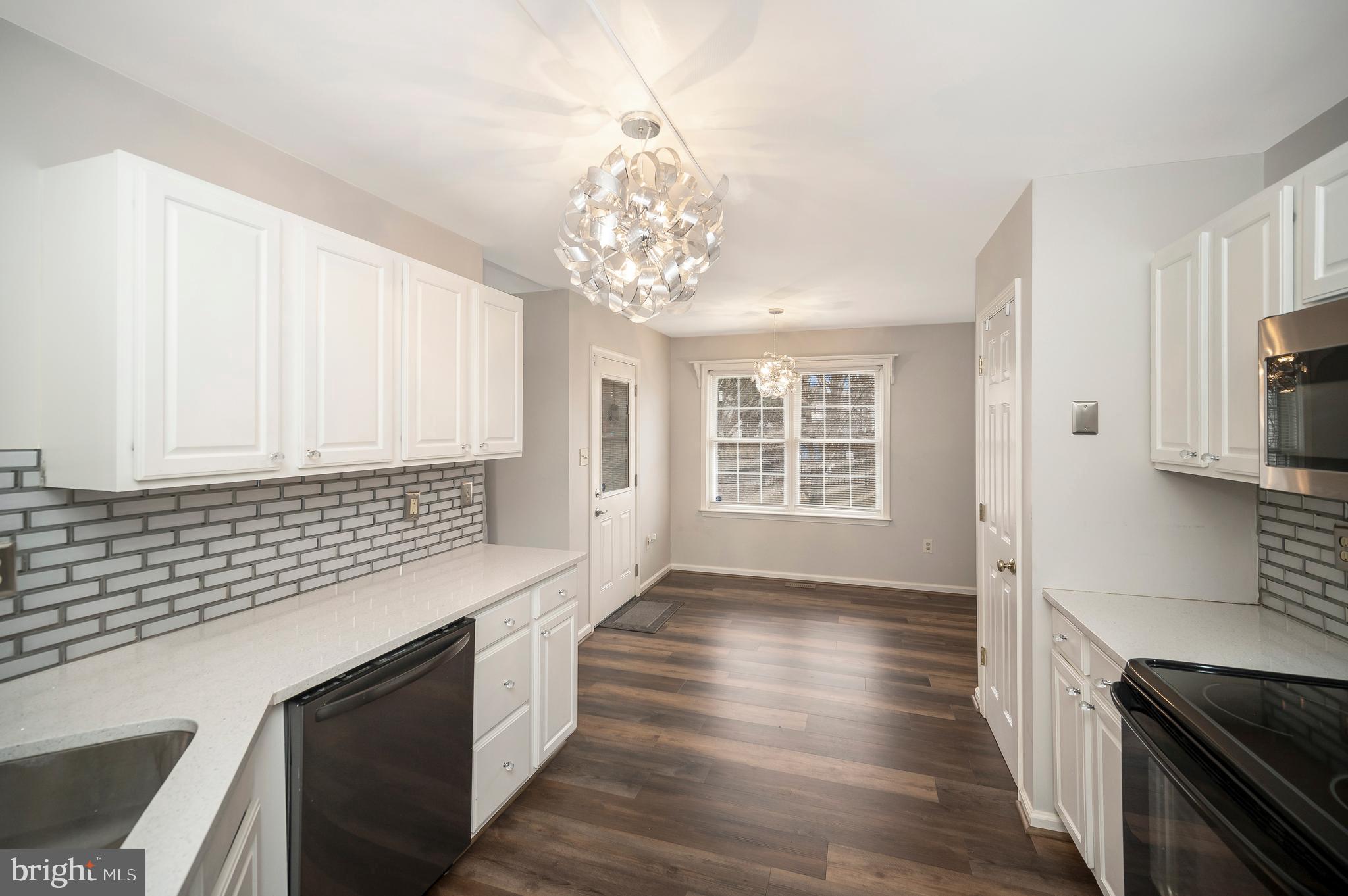 LEE'S HILL - Residential