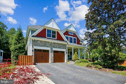 Photo of 2134 Emilys Lane, FALLS CHURCH, VA 22043 (MLS # VAFX2311786)