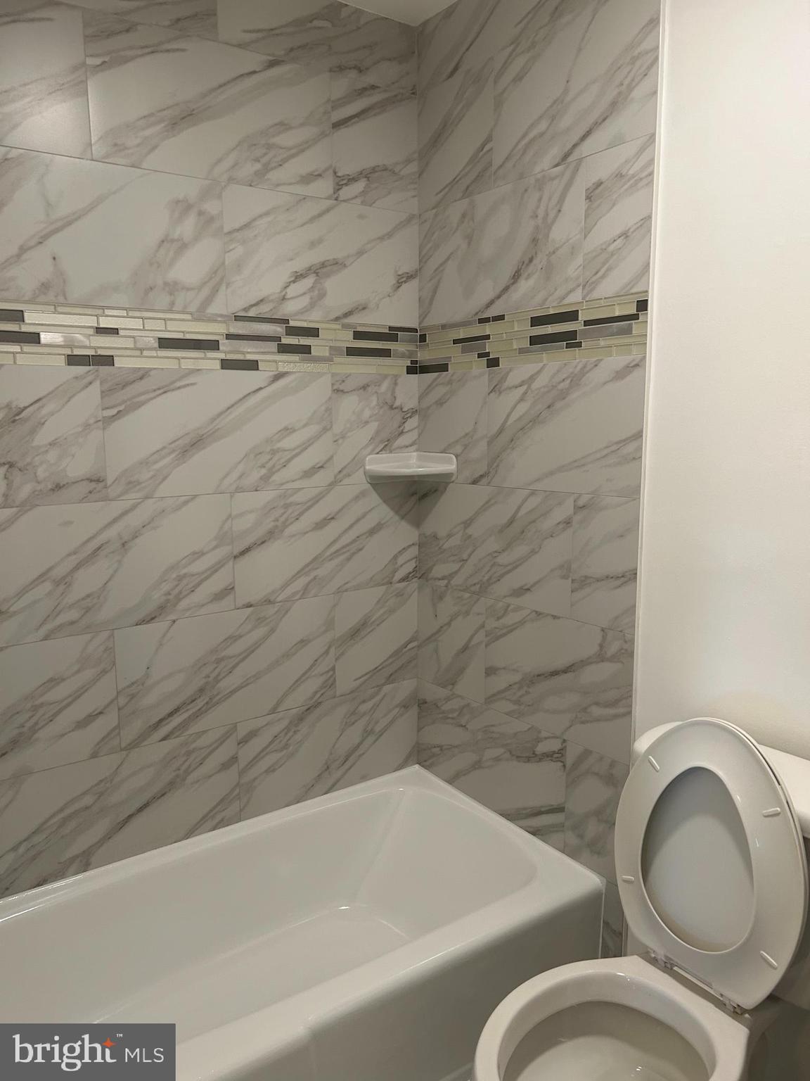 FRENCHMANS CREEK - Residential Lease