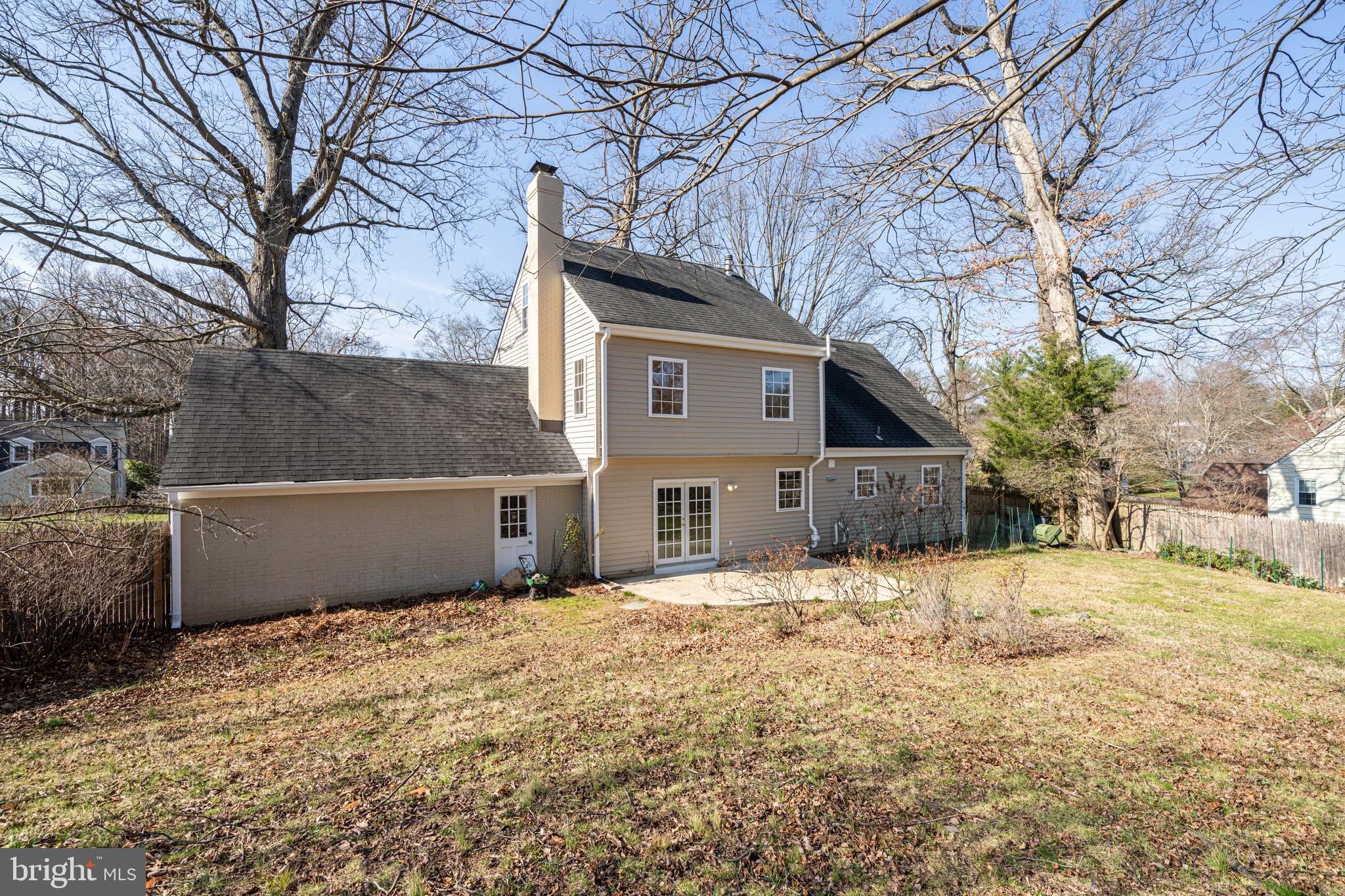 LAYHILL VIEW - Residential Lease