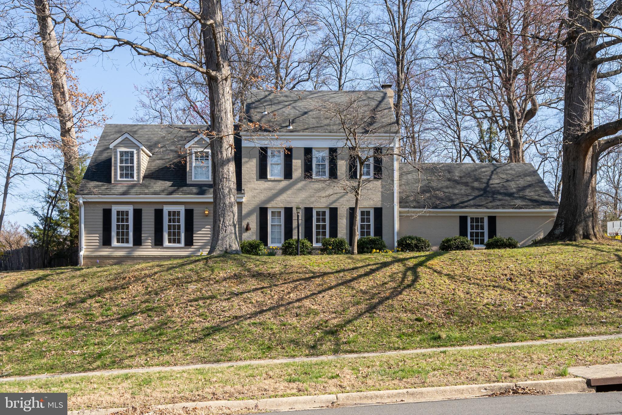 LAYHILL VIEW - Residential Lease