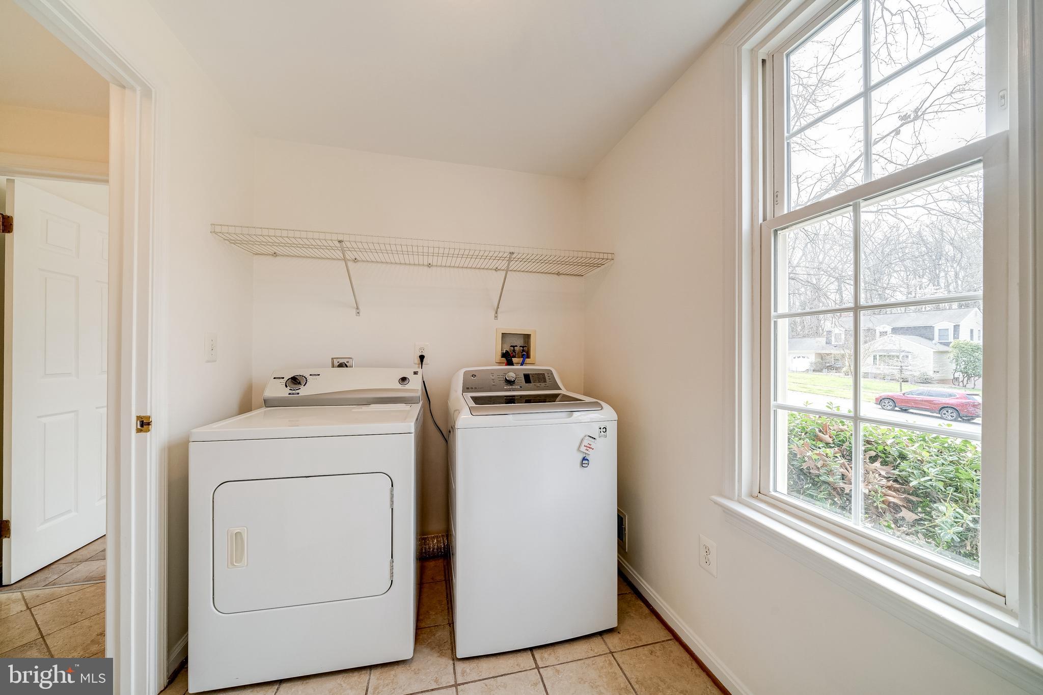 LAYHILL VIEW - Residential Lease