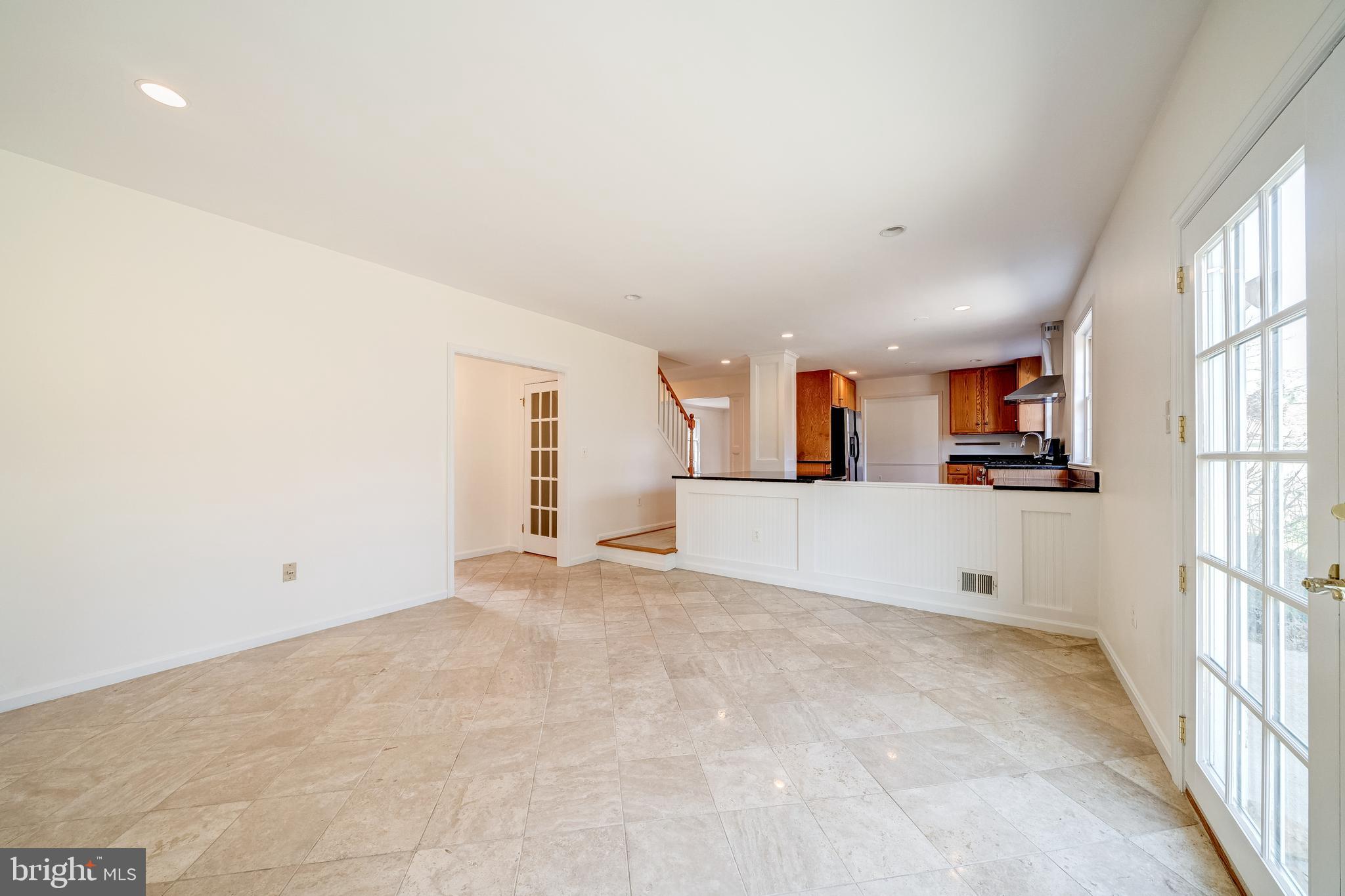 LAYHILL VIEW - Residential Lease