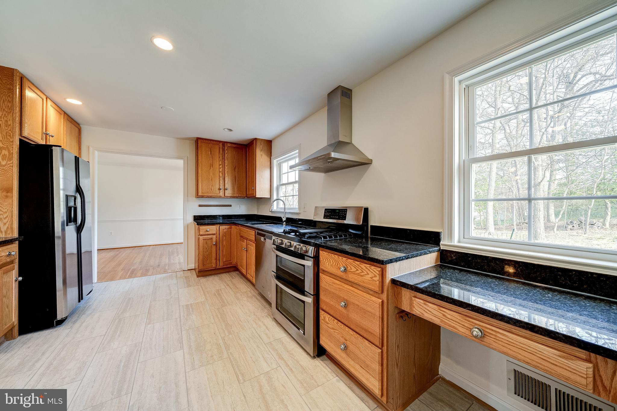 LAYHILL VIEW - Residential Lease