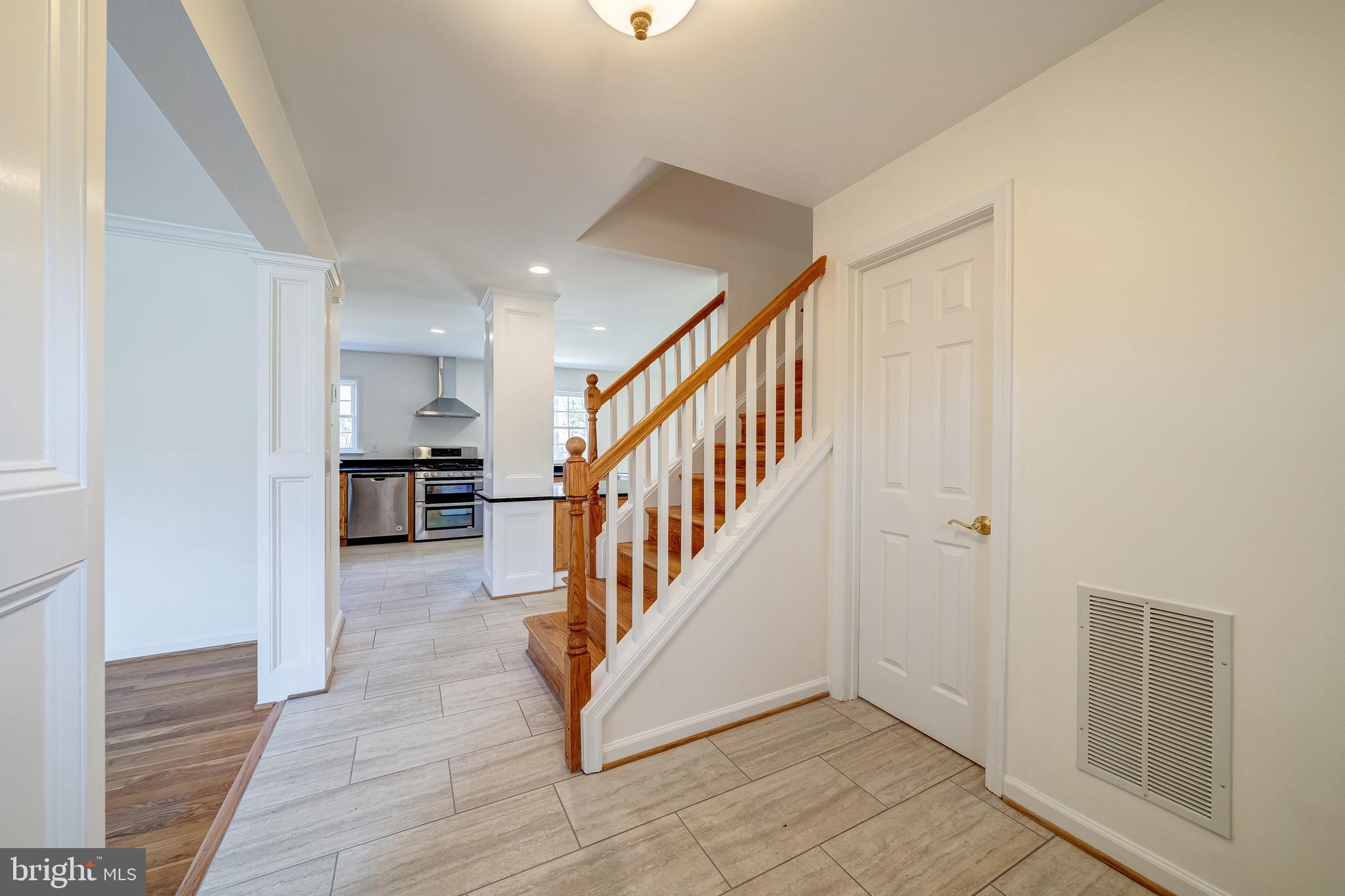 LAYHILL VIEW - Residential Lease