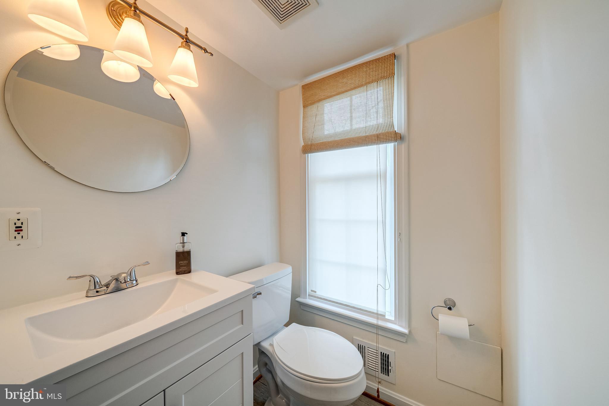 LAYHILL VIEW - Residential Lease