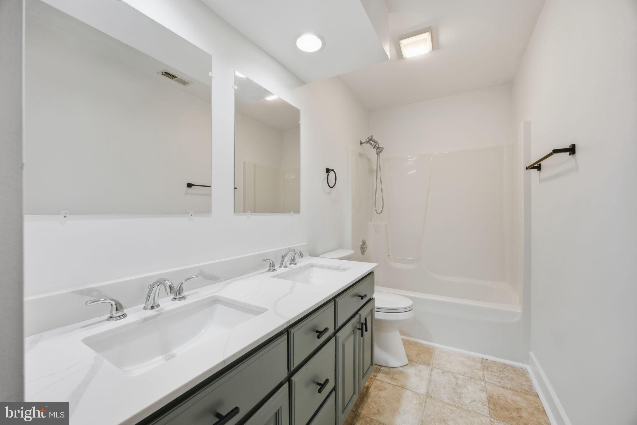 EASTLAND - Residential