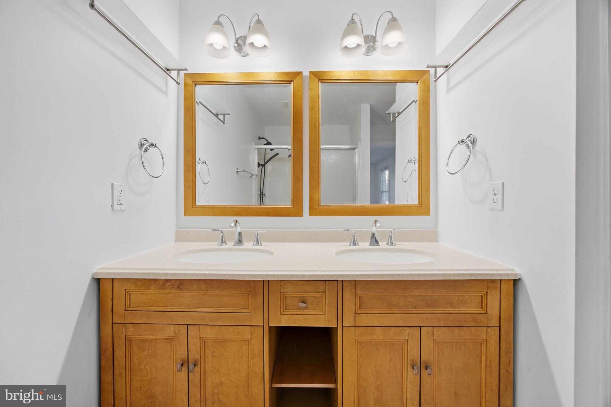 EASTLAND - Residential