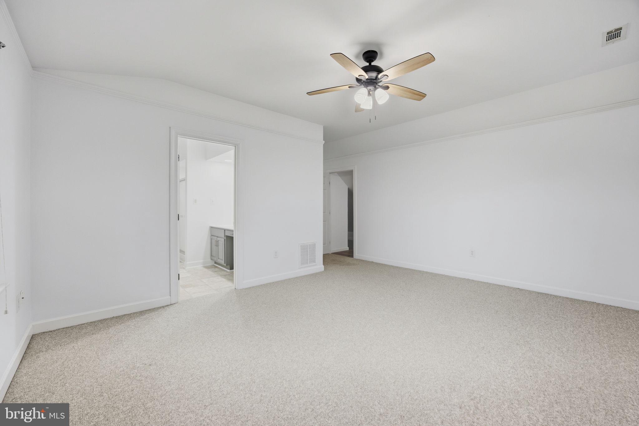 EASTLAND - Residential