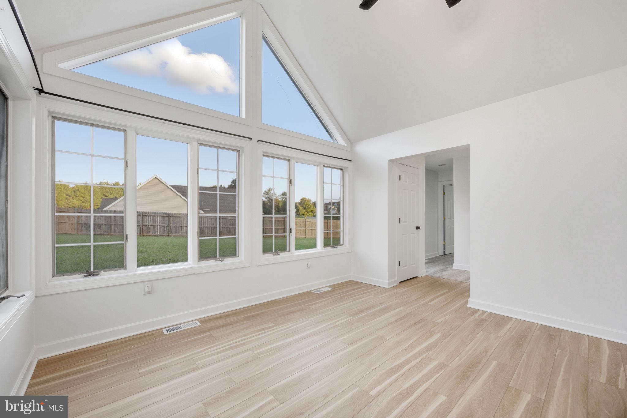 EASTLAND - Residential