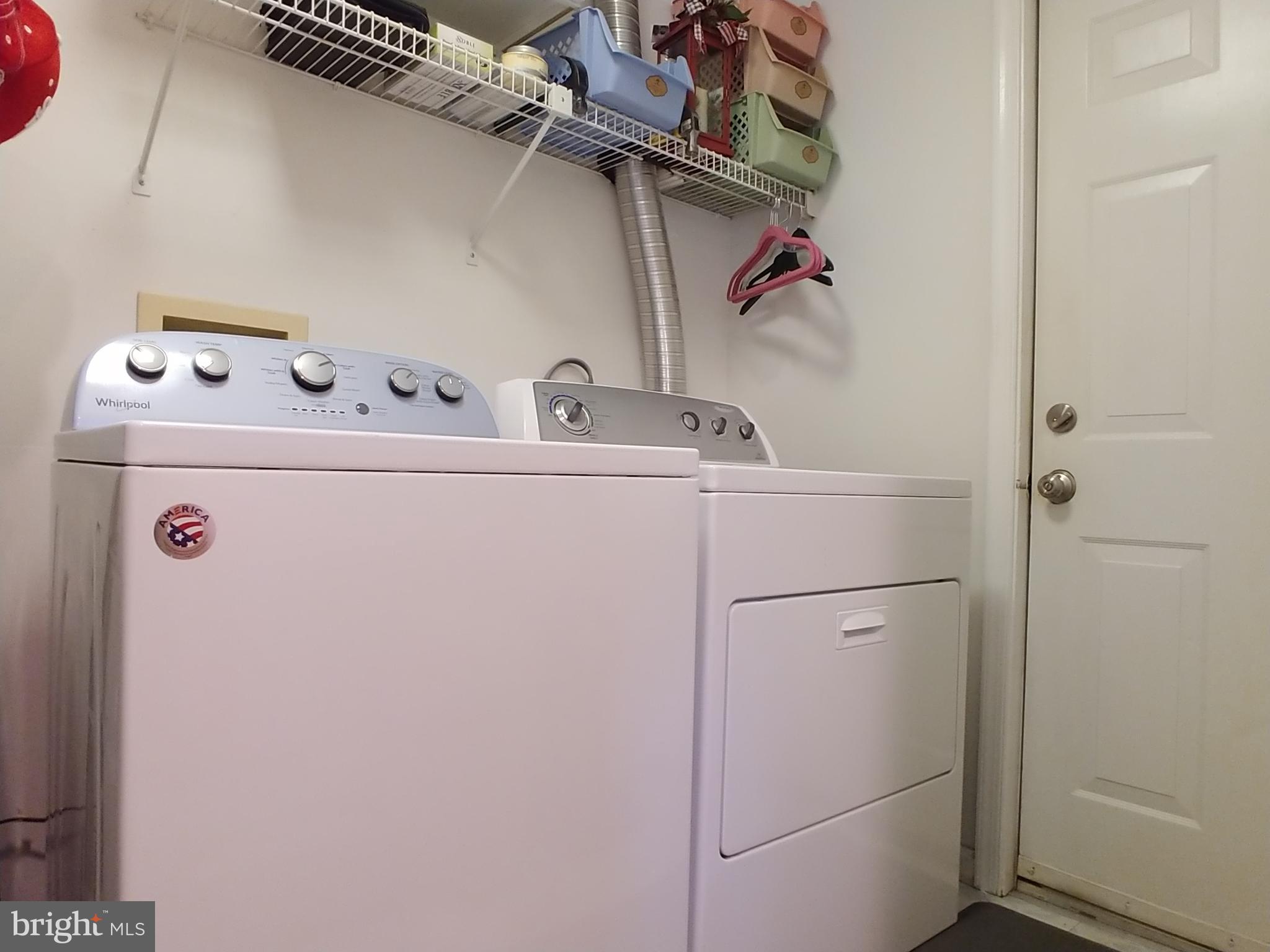 ST CHARLES HAMPSHIRE - Residential