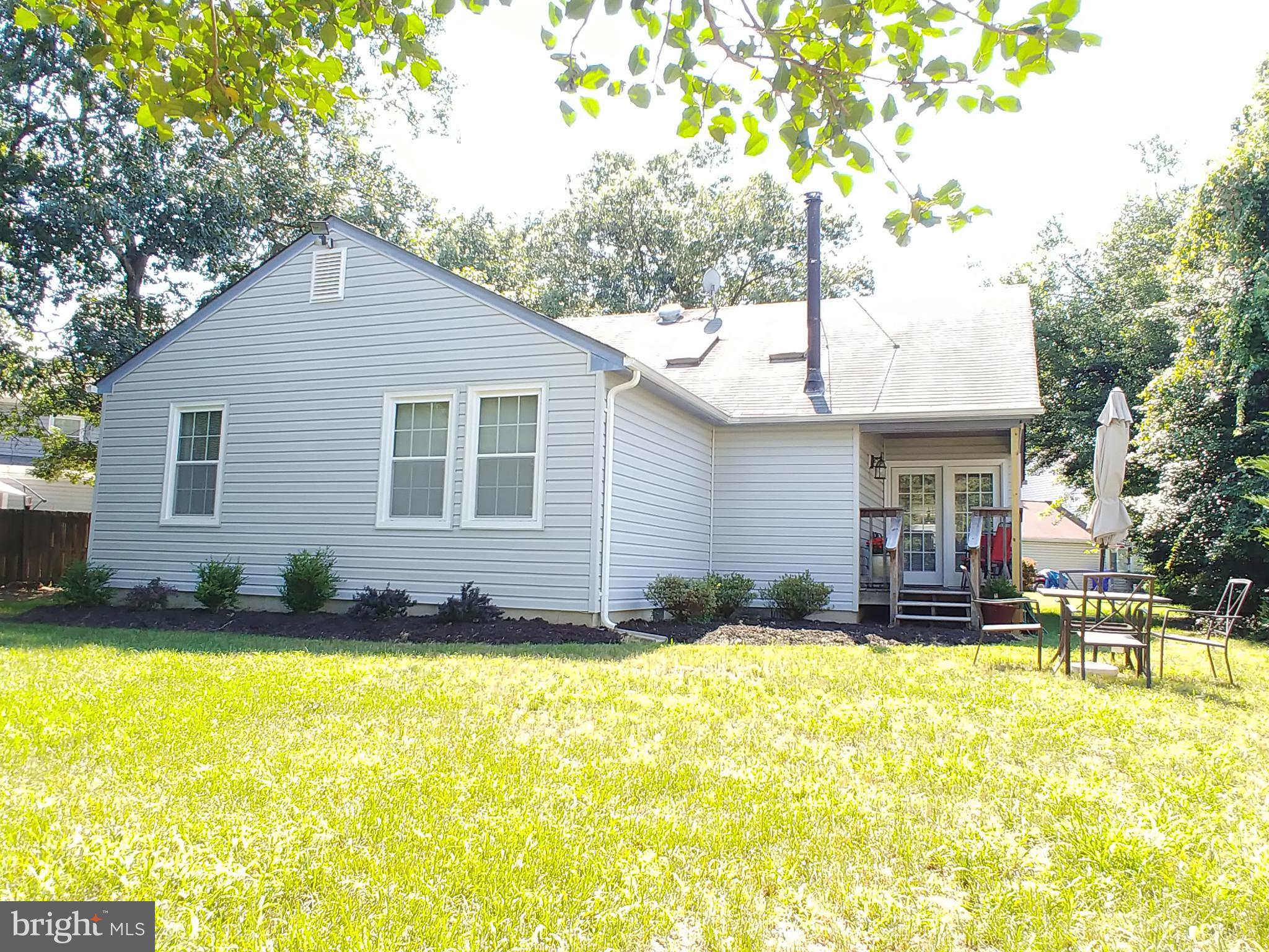 ST CHARLES HAMPSHIRE - Residential