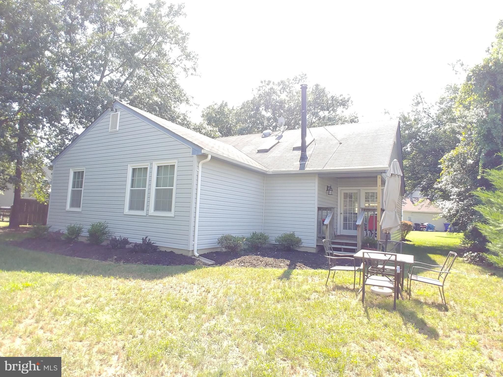 ST CHARLES HAMPSHIRE - Residential