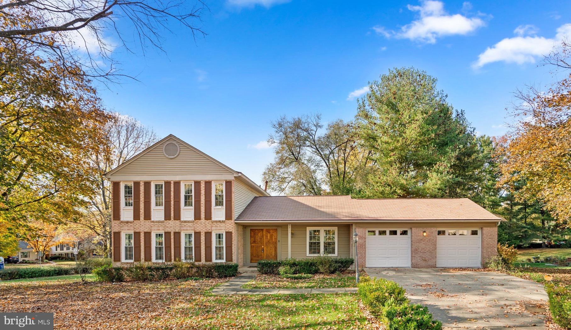 VILLAGE OF OAKLAND MILLS - Residential