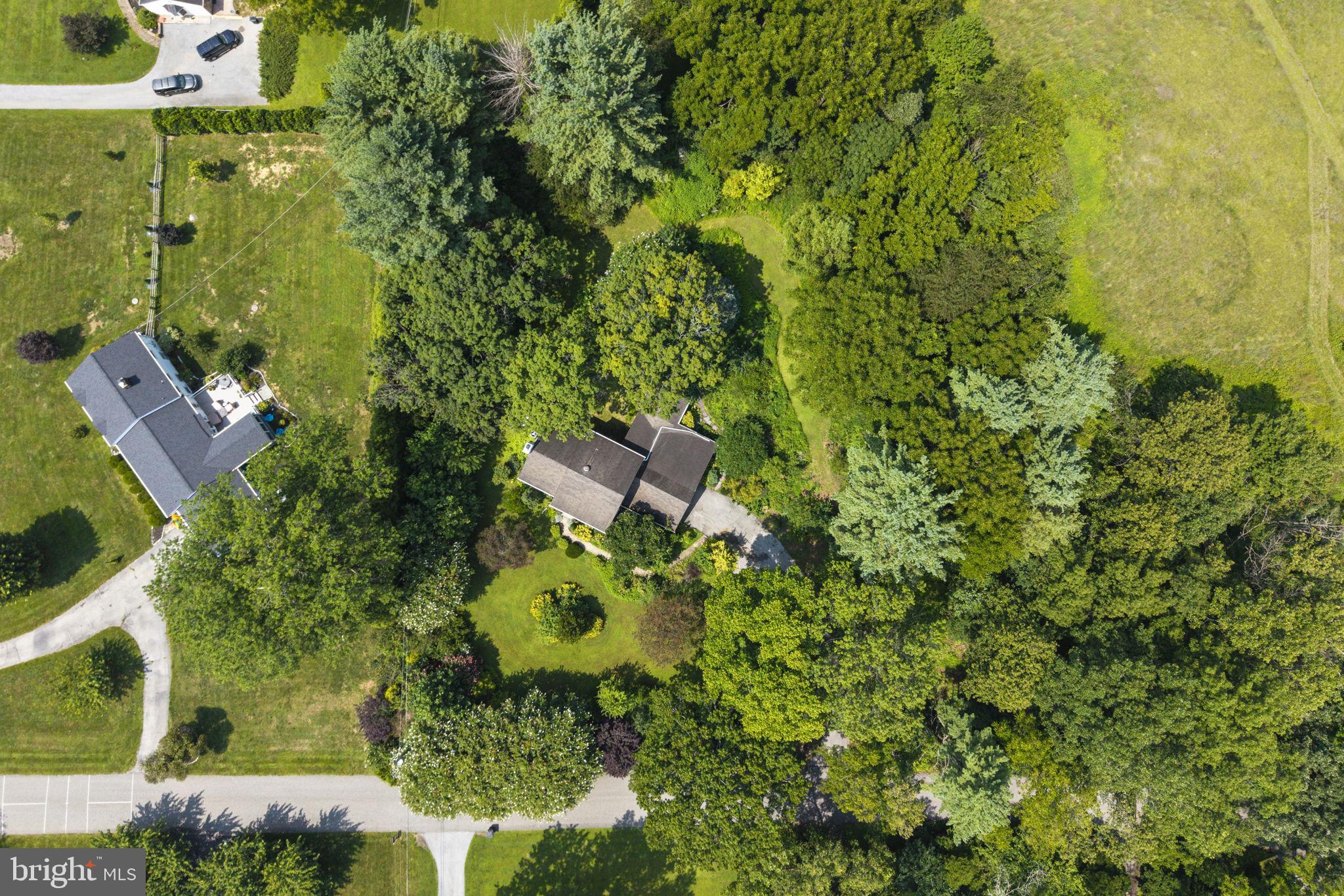 821 SERPENTINE DRIVE
