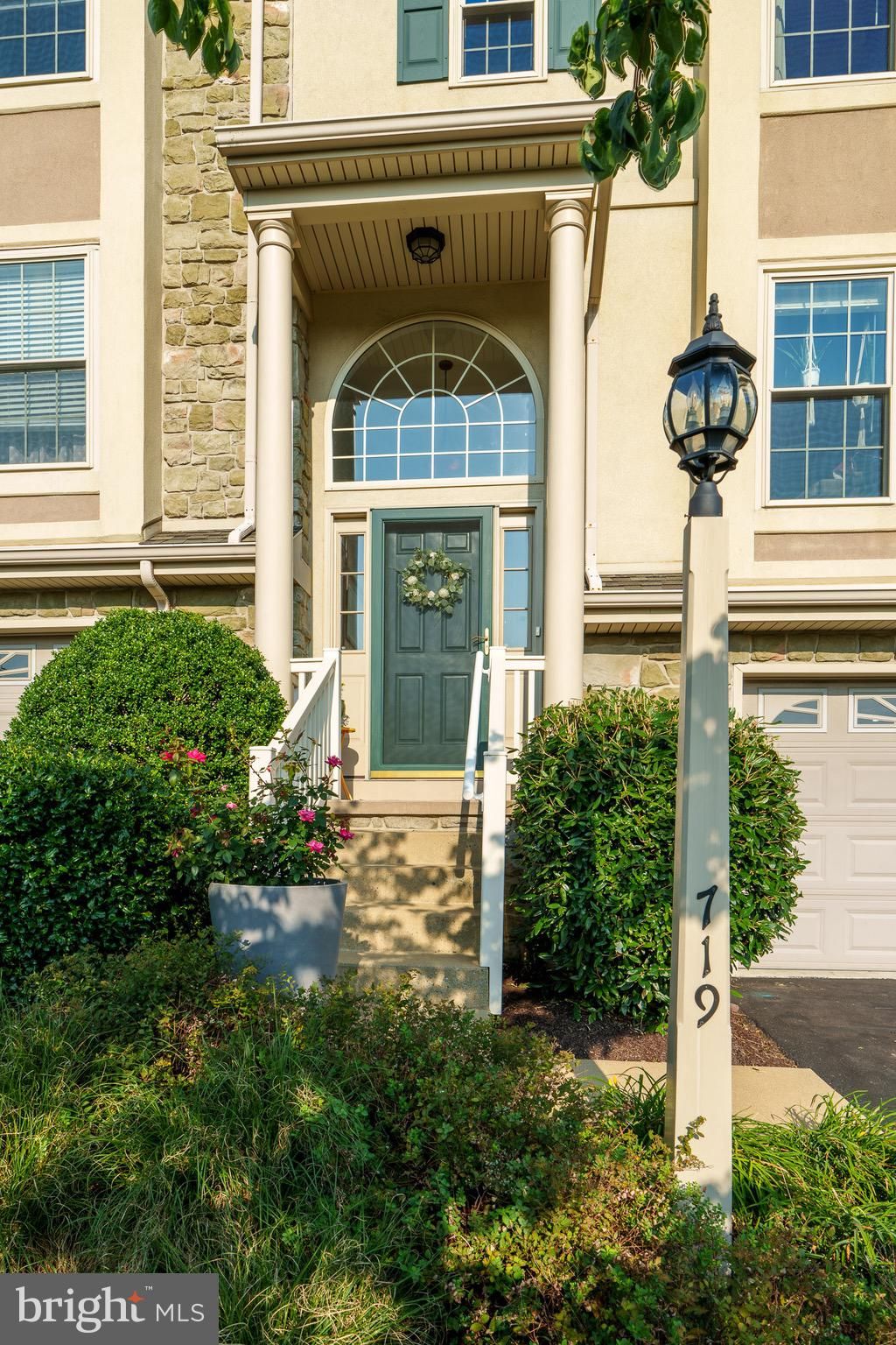 Photo of 719 Skywalk Lane, Lancaster, PA 17601 (MLS # PALA2056518)