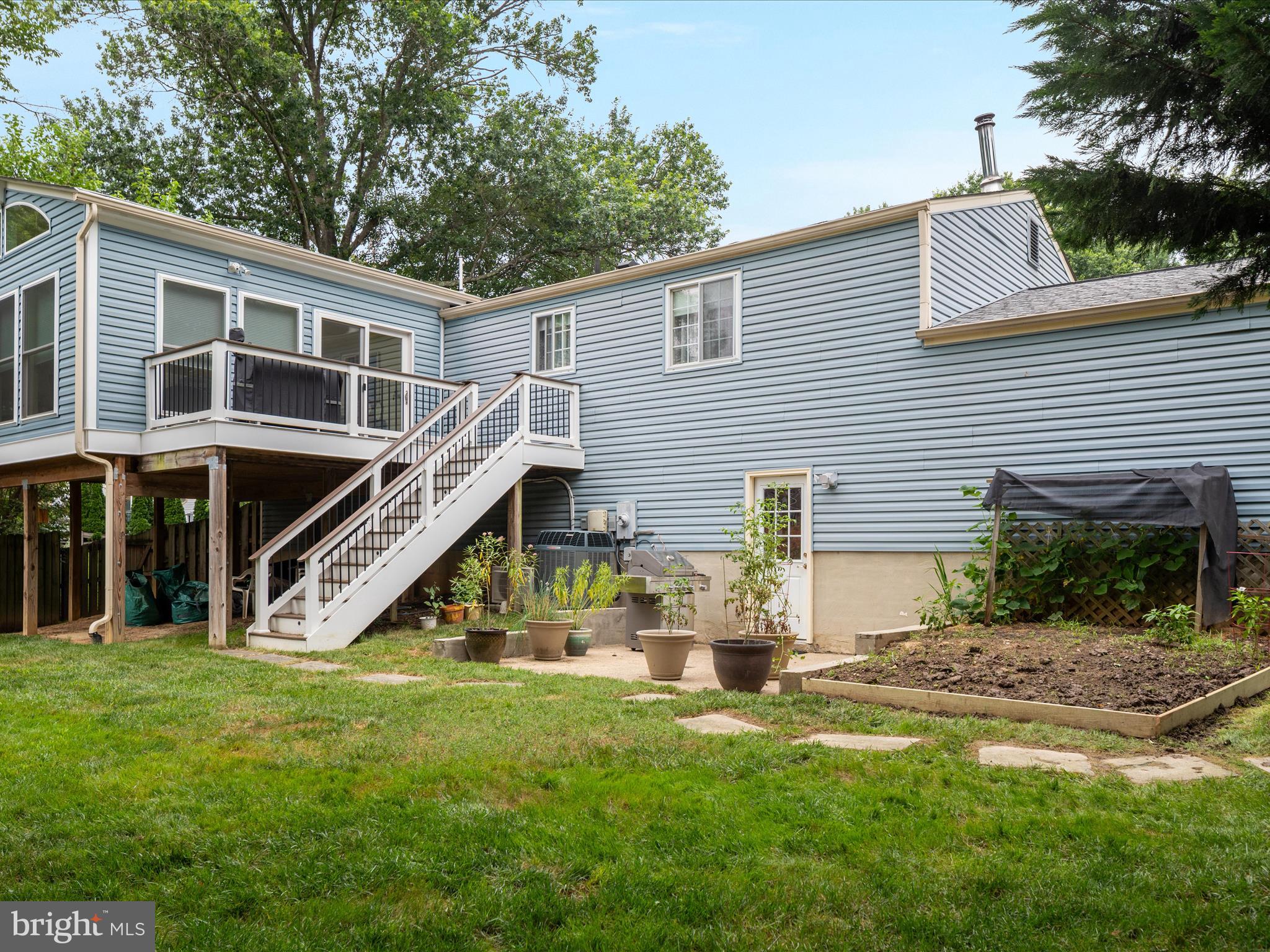 2804 PEPPERWOOD COURT