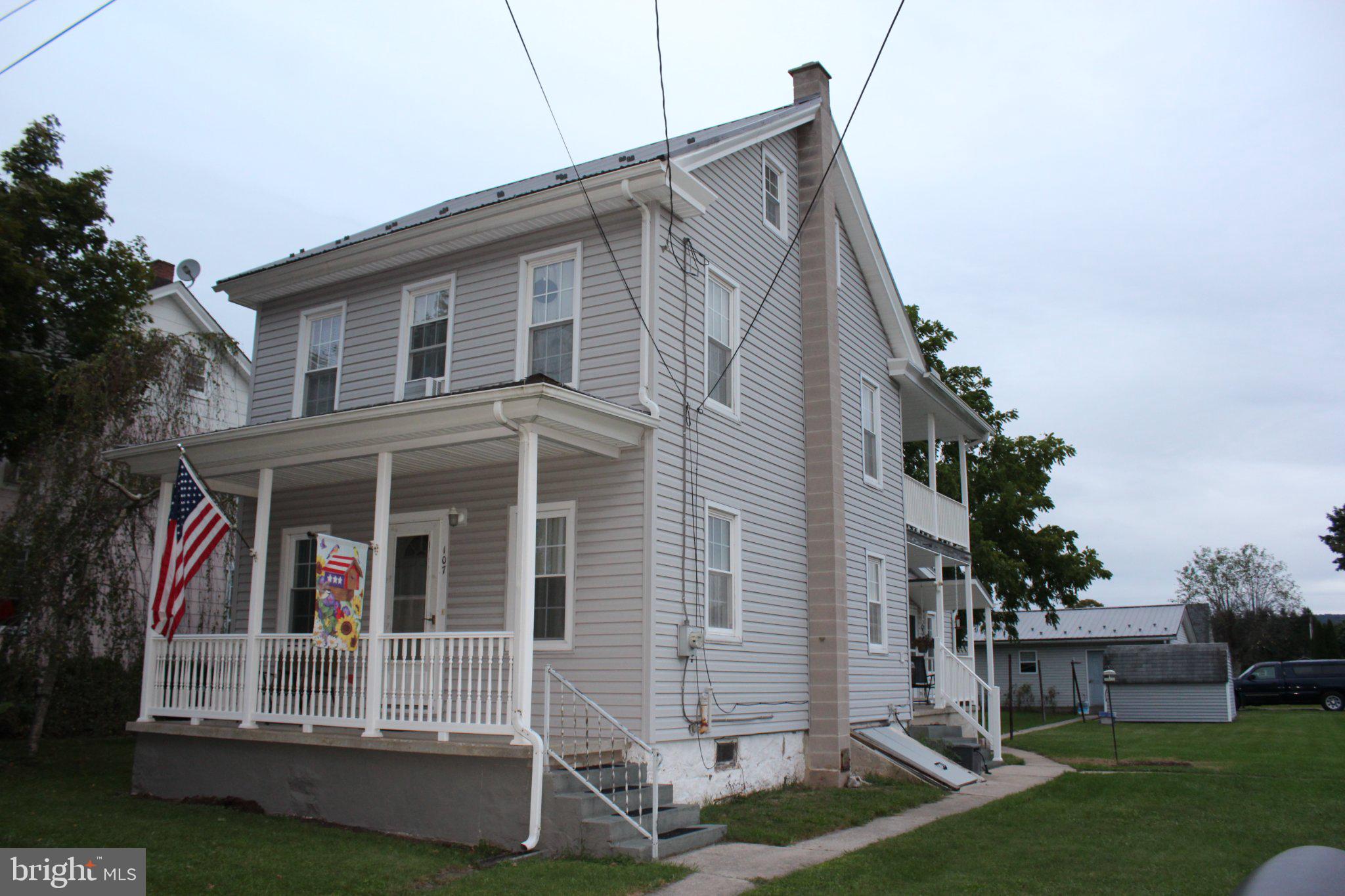 107 N KEYSTONE STREET