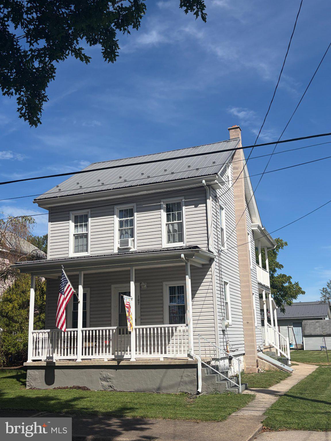 107 N KEYSTONE STREET