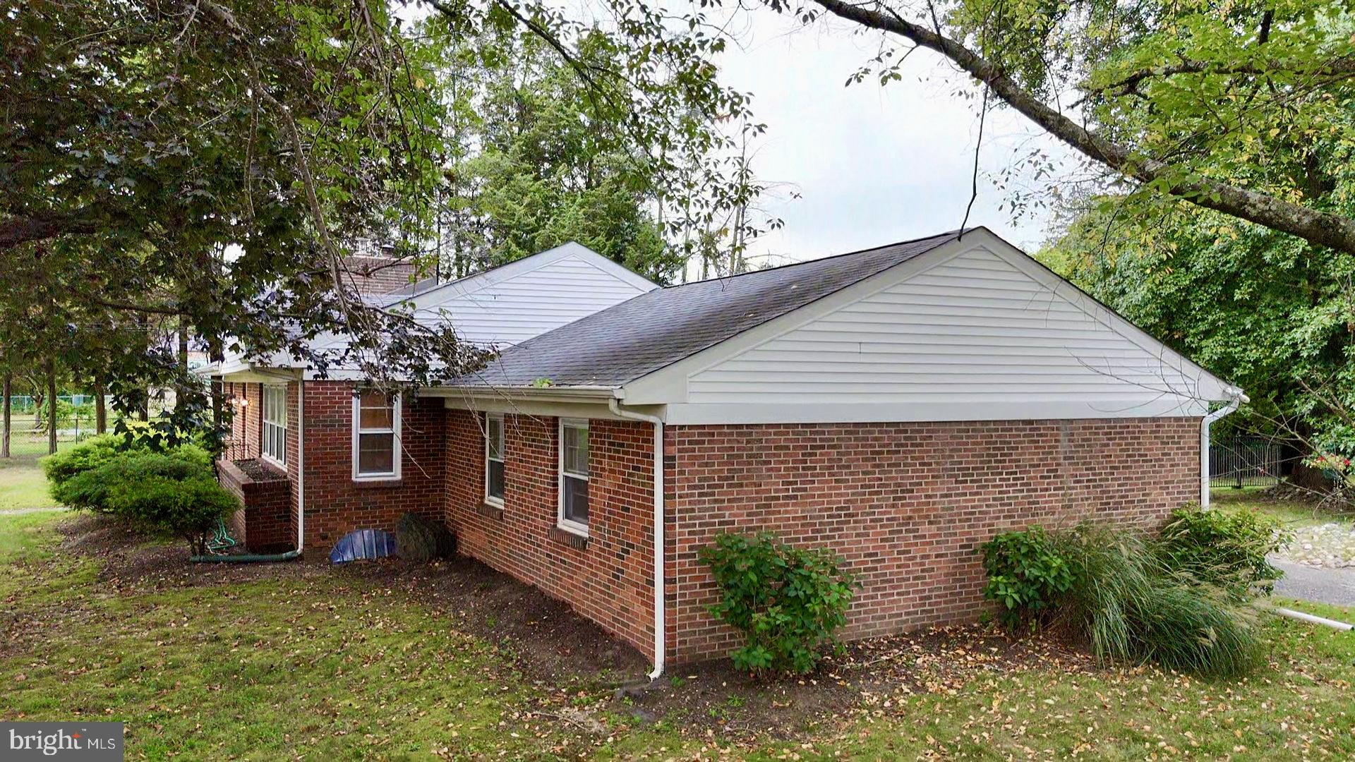 559 CHESTNUT TERRACE