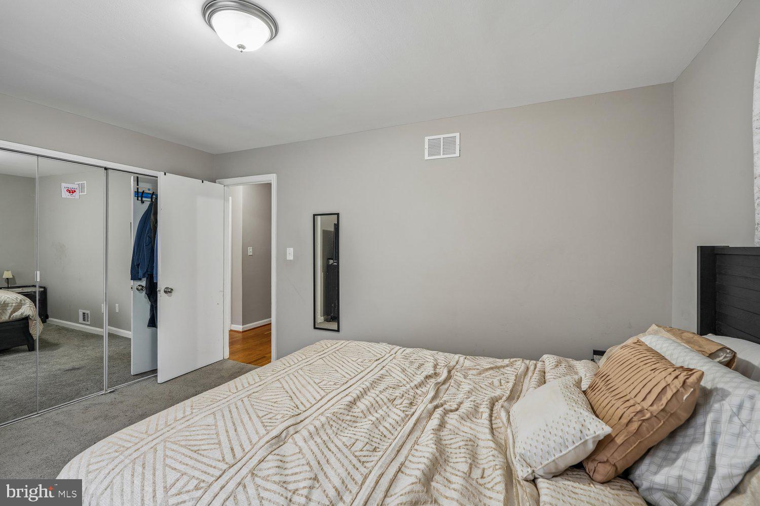 DAWN VILLAGE - Residential