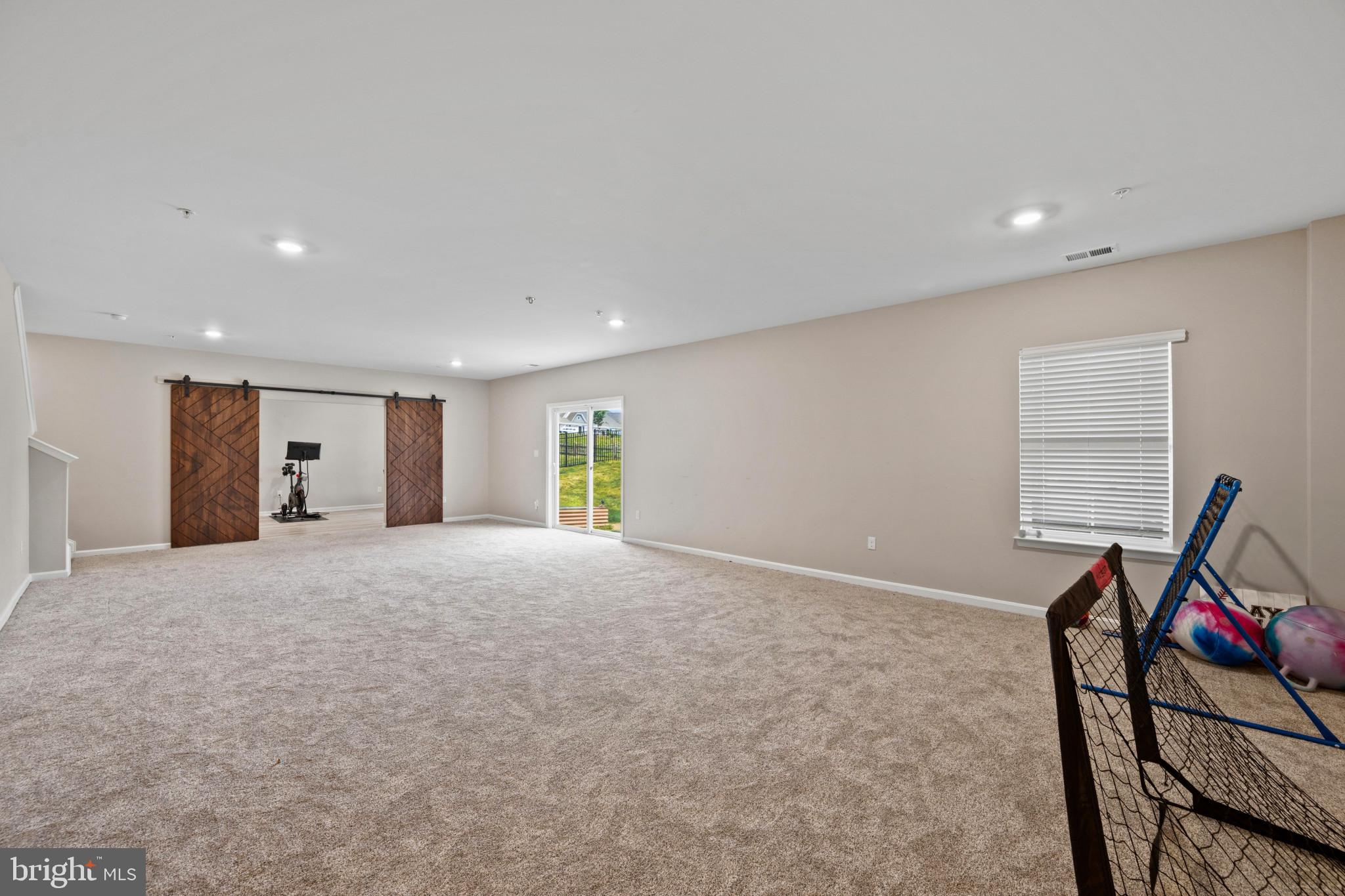 MONARCH GLEN - Residential