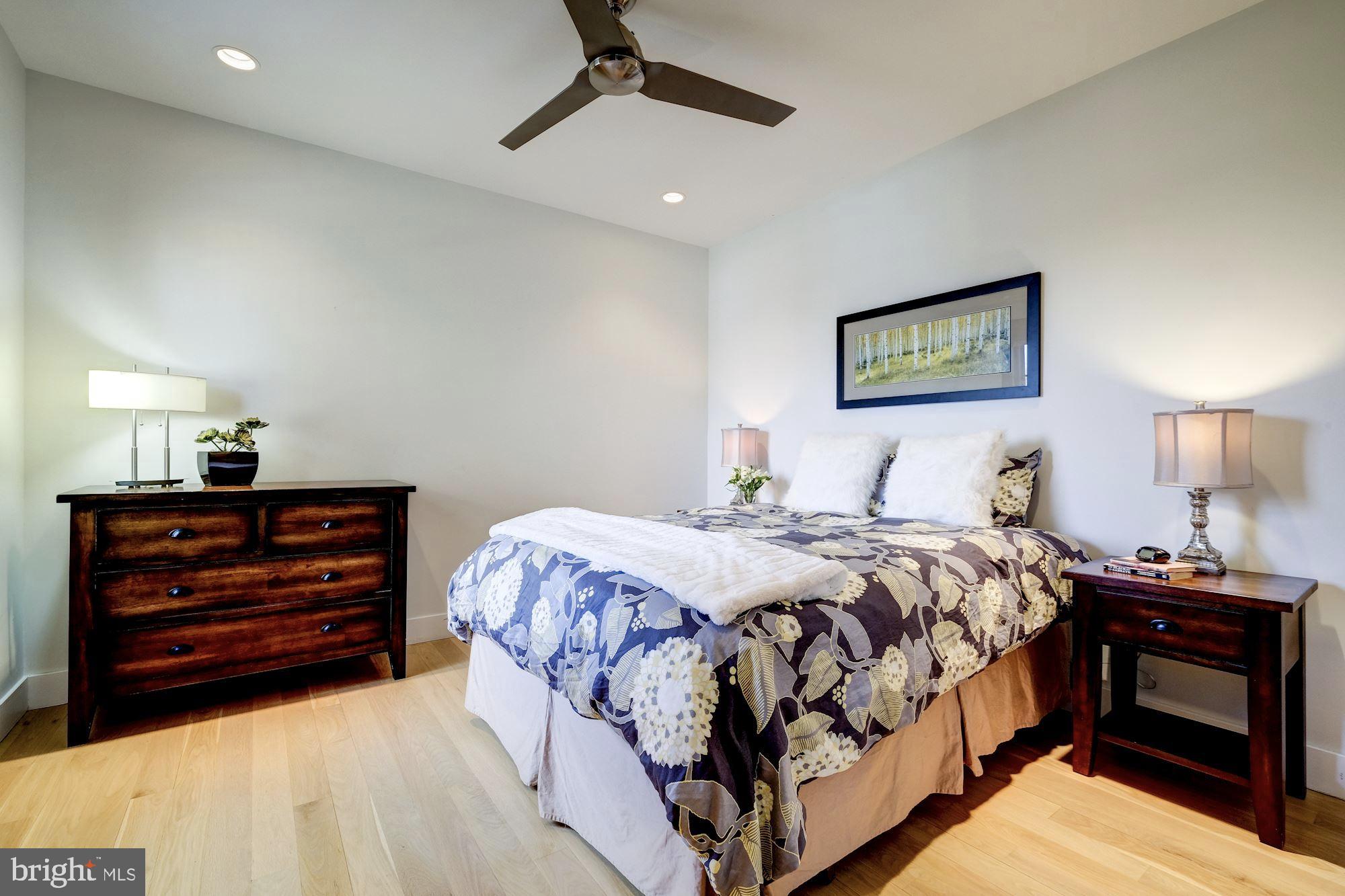 LYON PARK - Residential