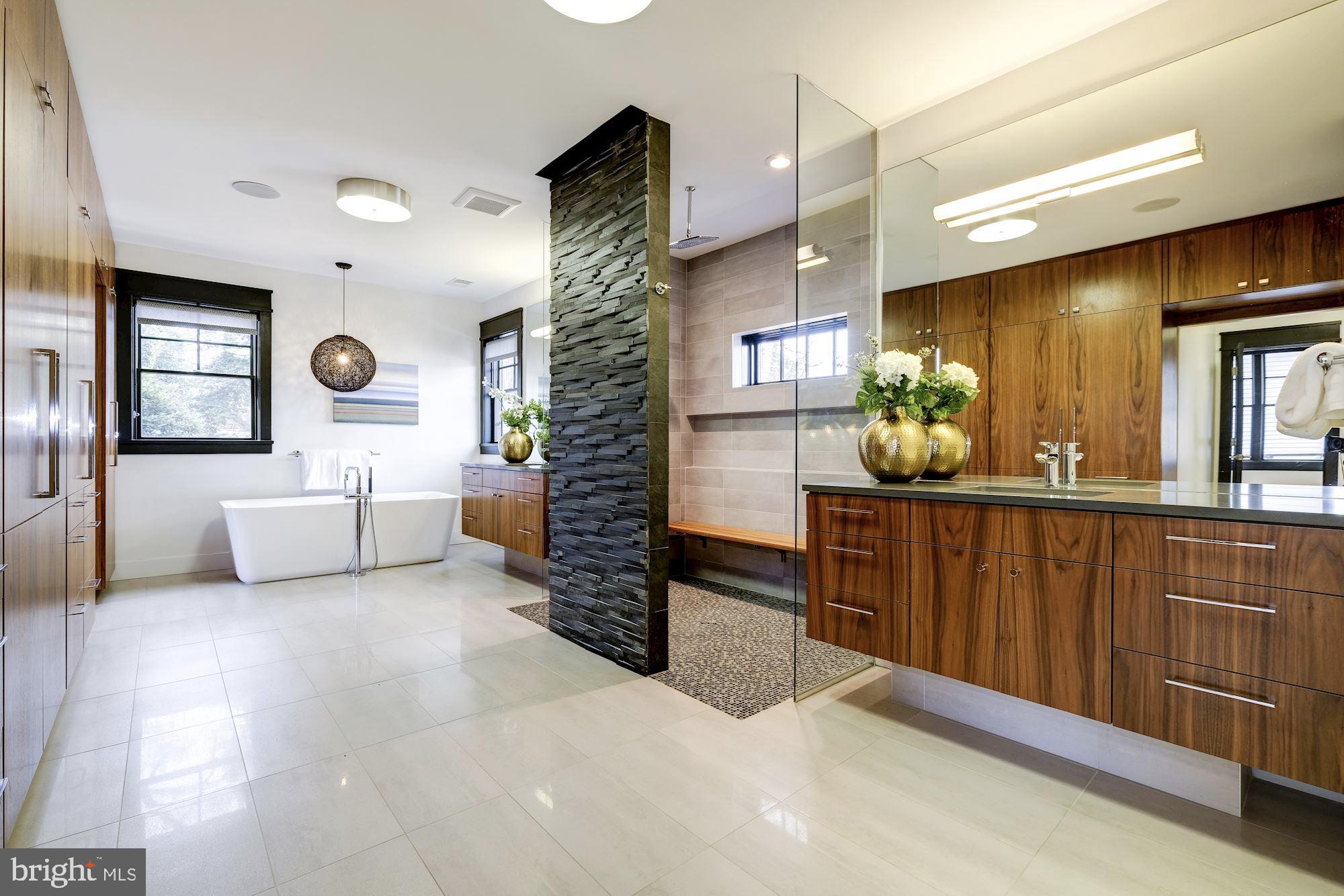 LYON PARK - Residential