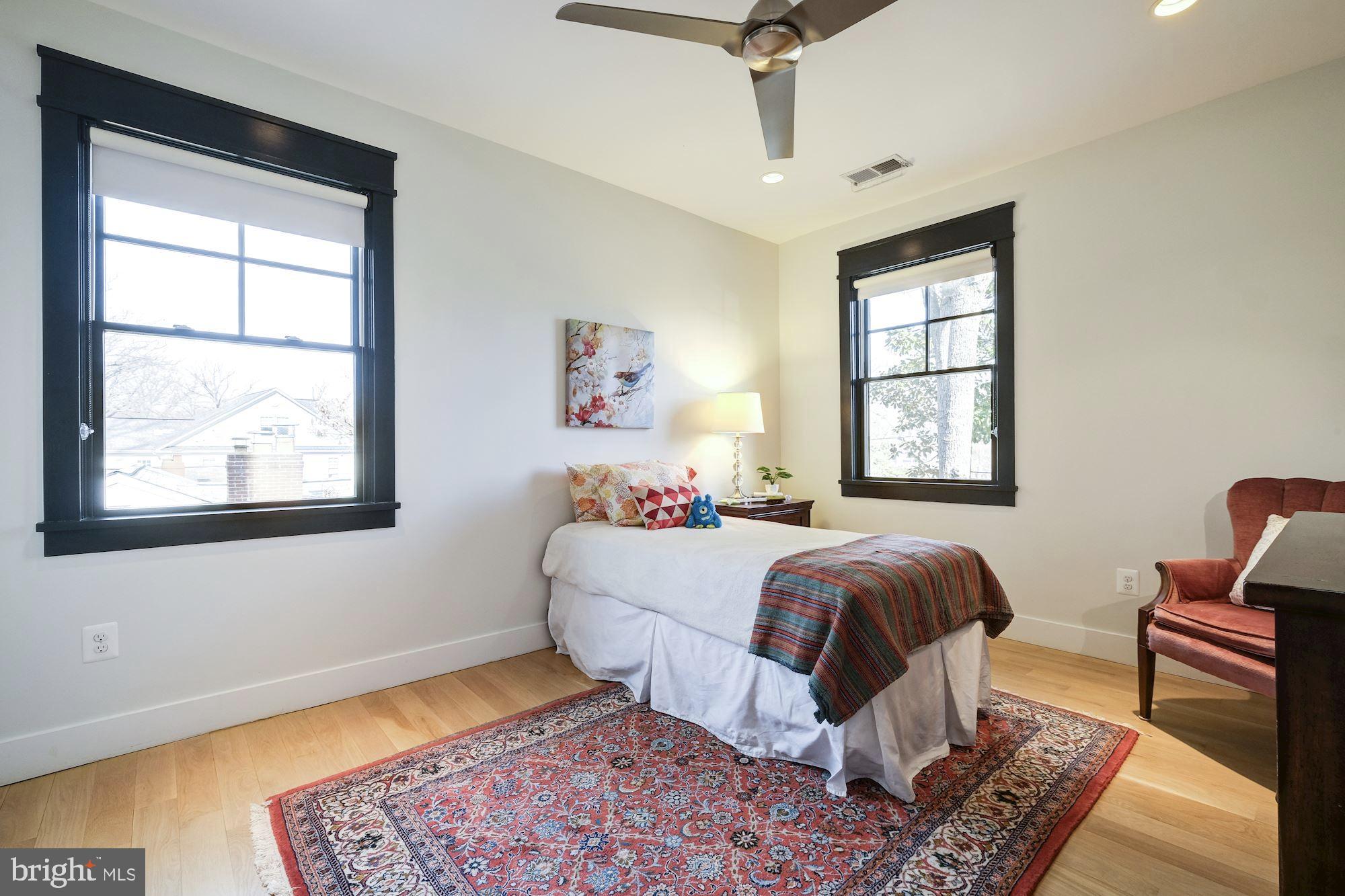 LYON PARK - Residential