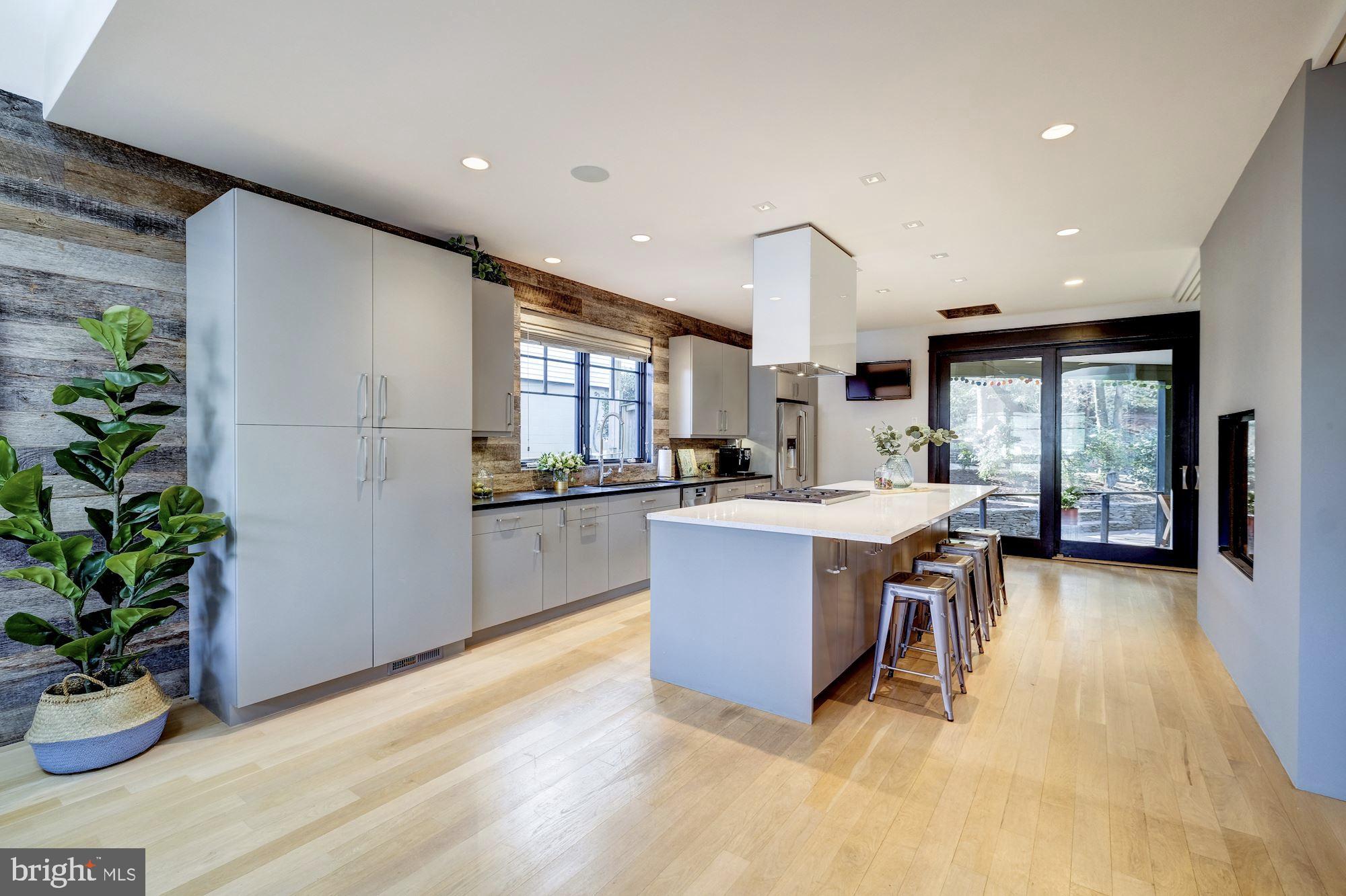 LYON PARK - Residential